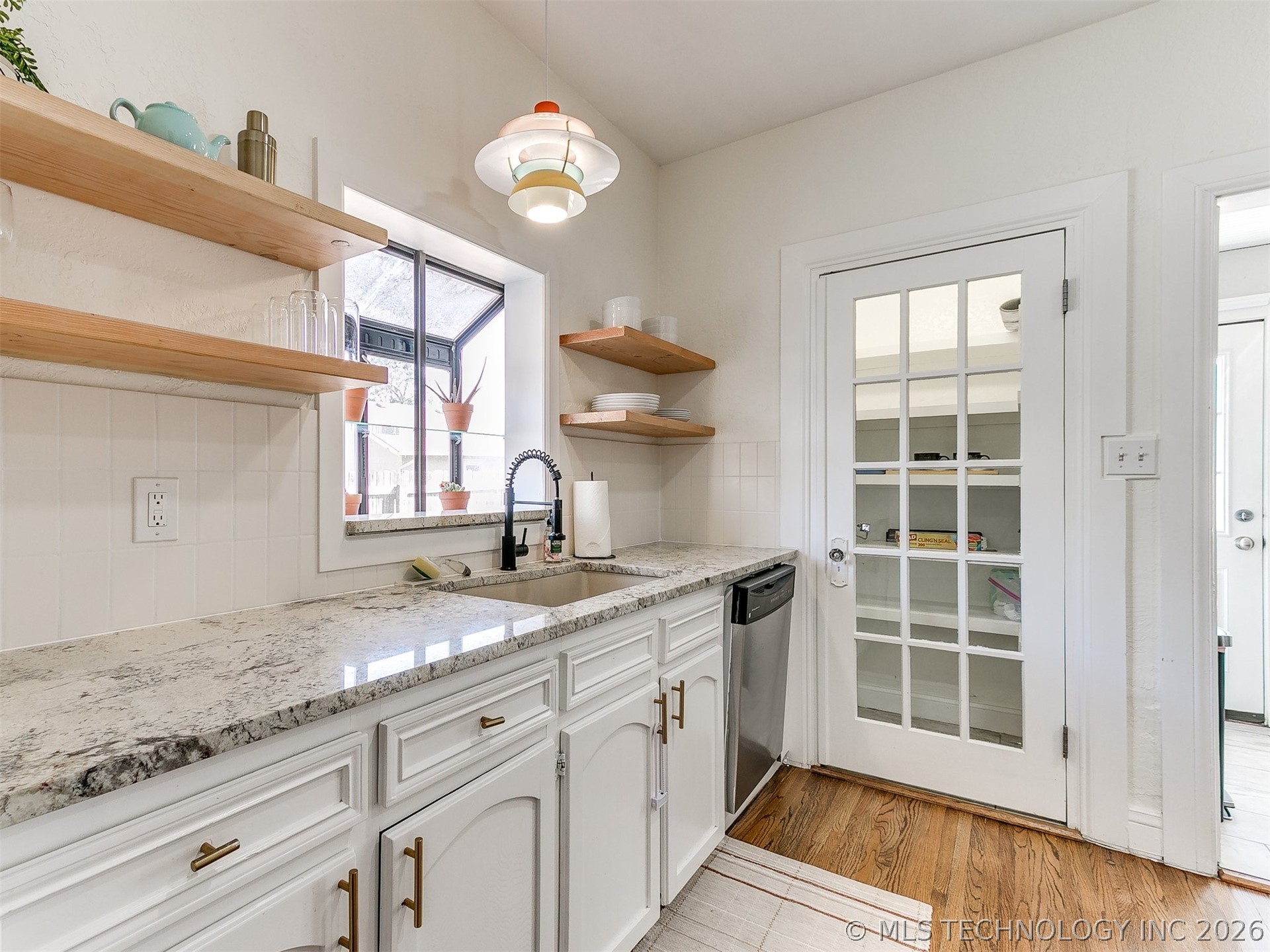 1906 E 13th Street Property Photo 16
