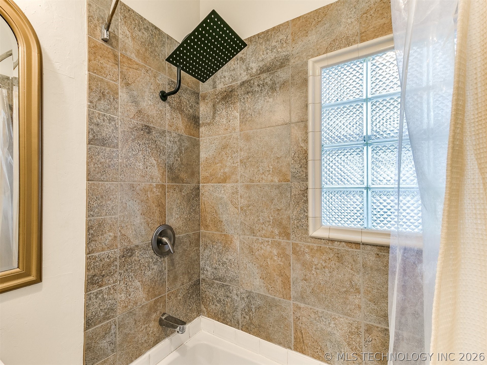 1906 E 13th Street Property Photo 34