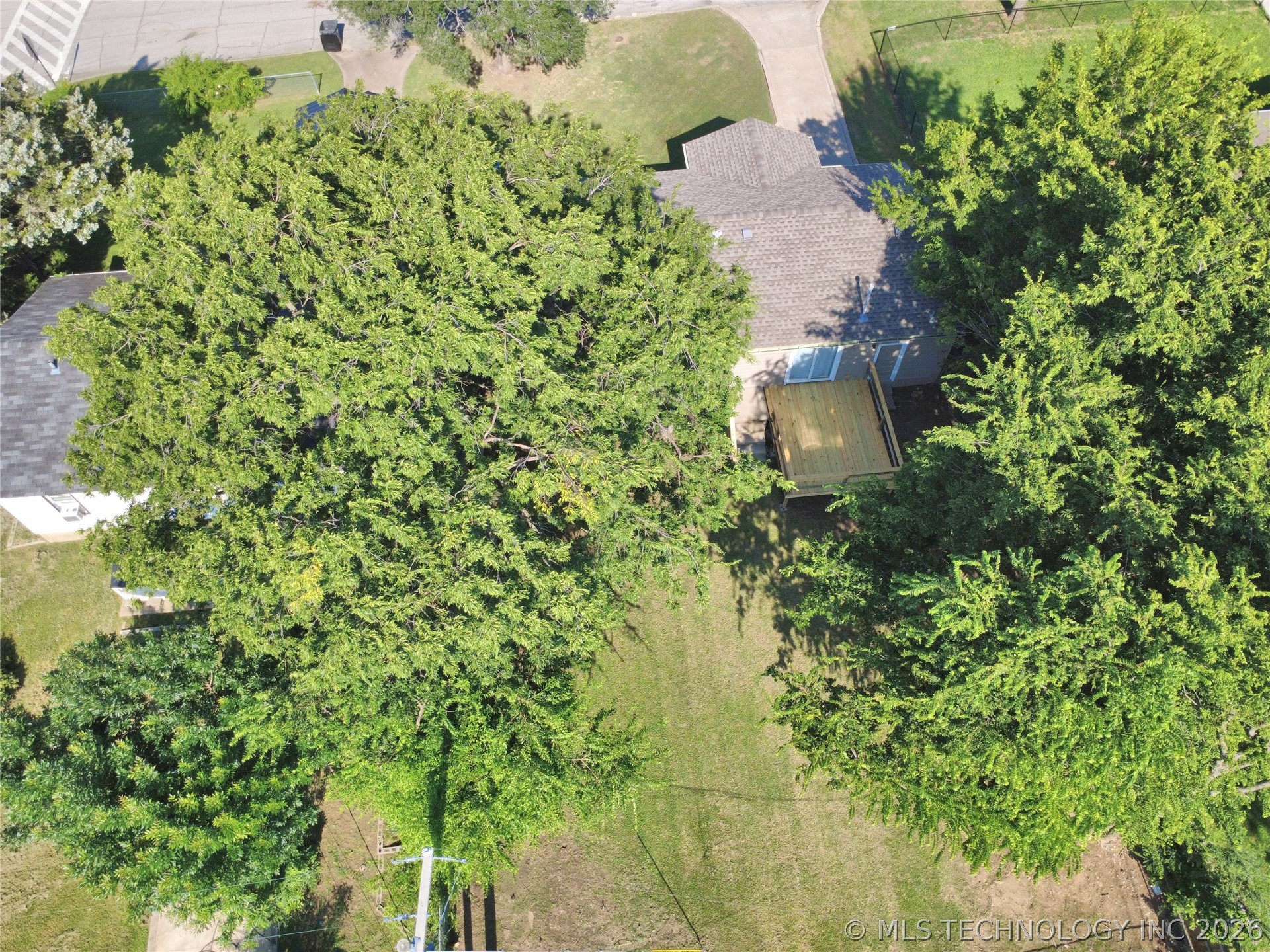 1035 N 68th East Avenue Property Photo 5