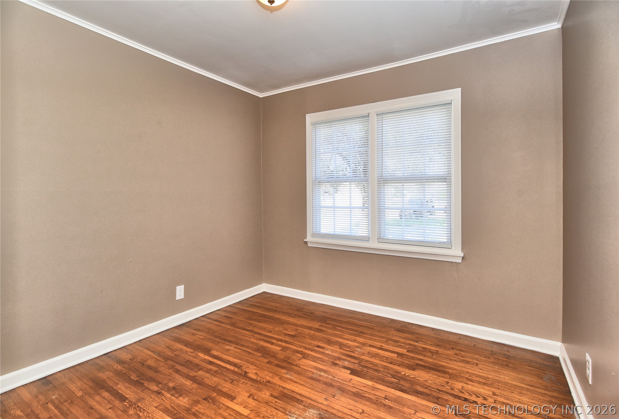 1035 N 68th East Avenue Property Photo 19
