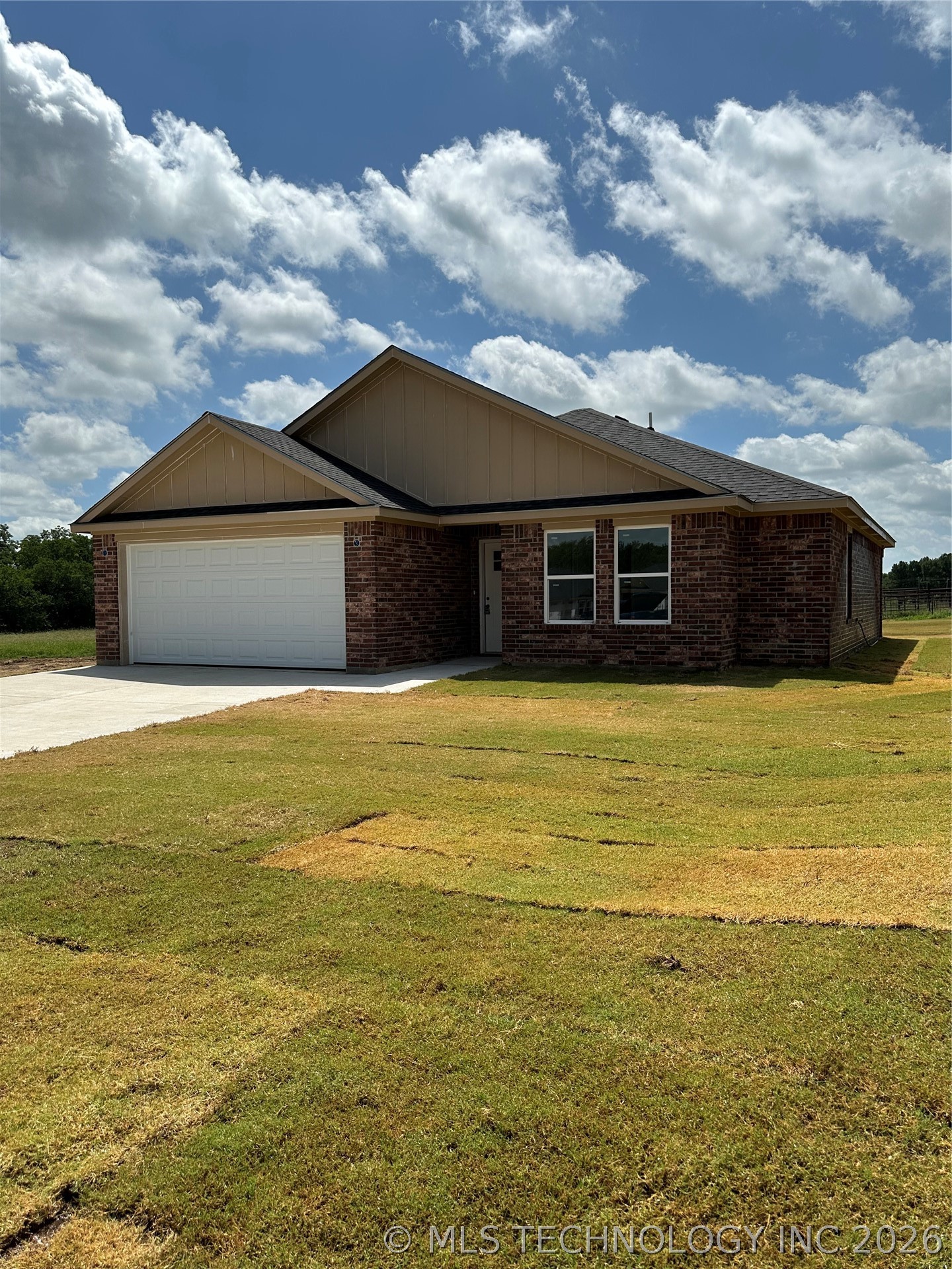 755 Molly Lane Property Photo 1