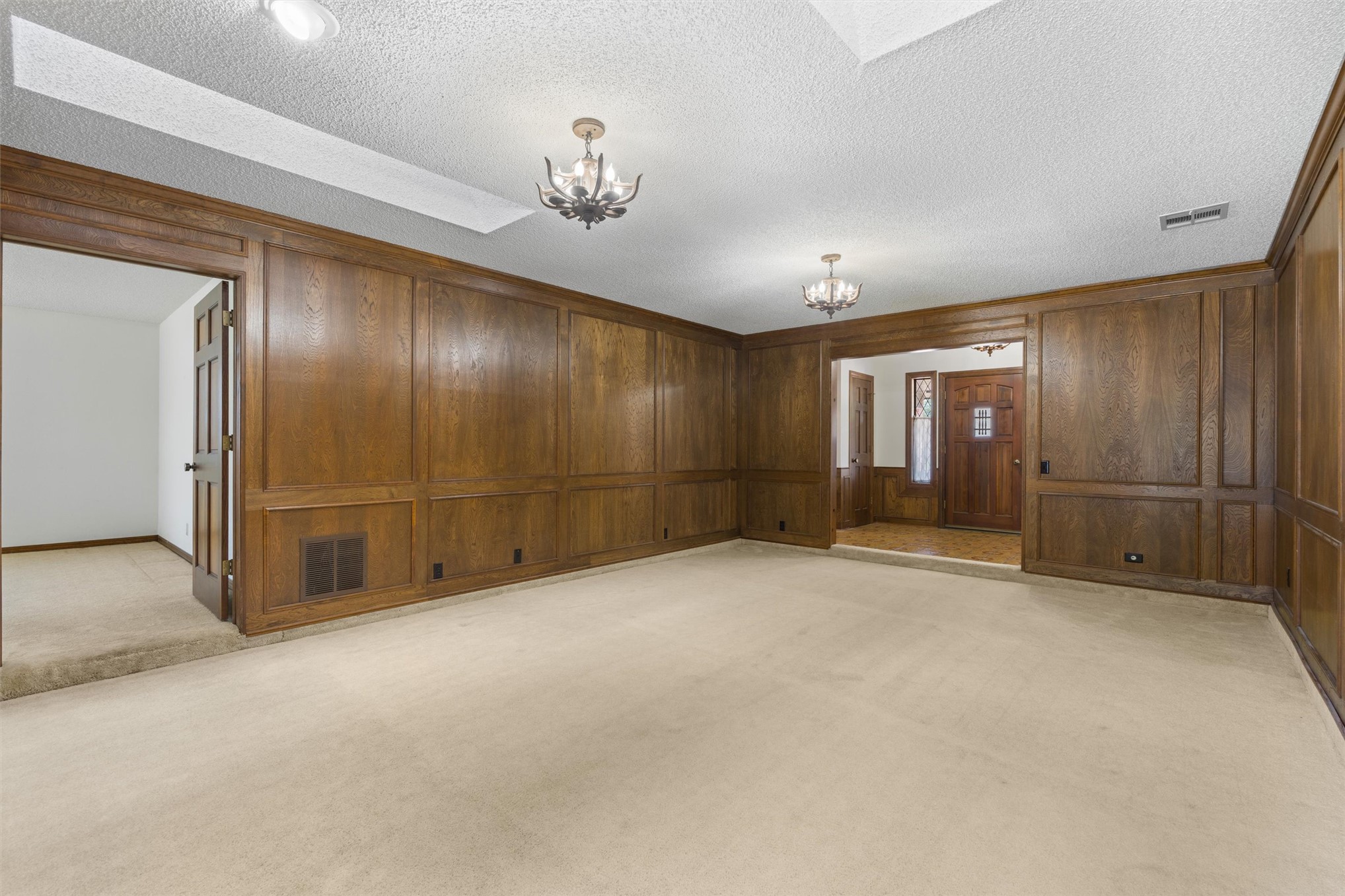 2508 Chapel Hill Property Photo 8