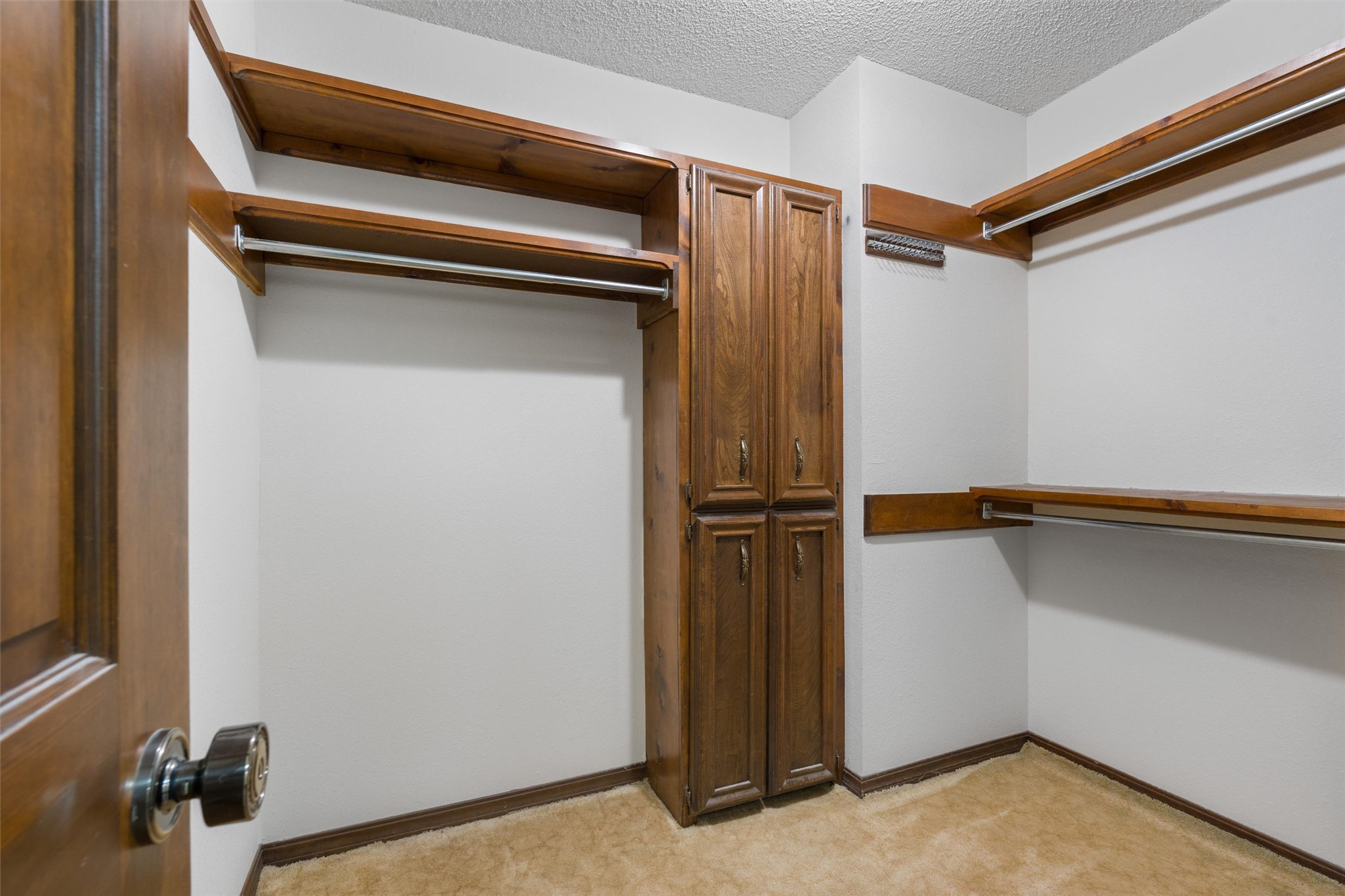 2508 Chapel Hill Property Photo 13