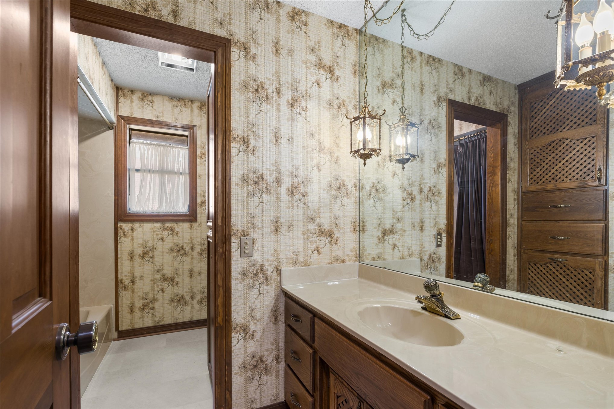 2508 Chapel Hill Property Photo 27