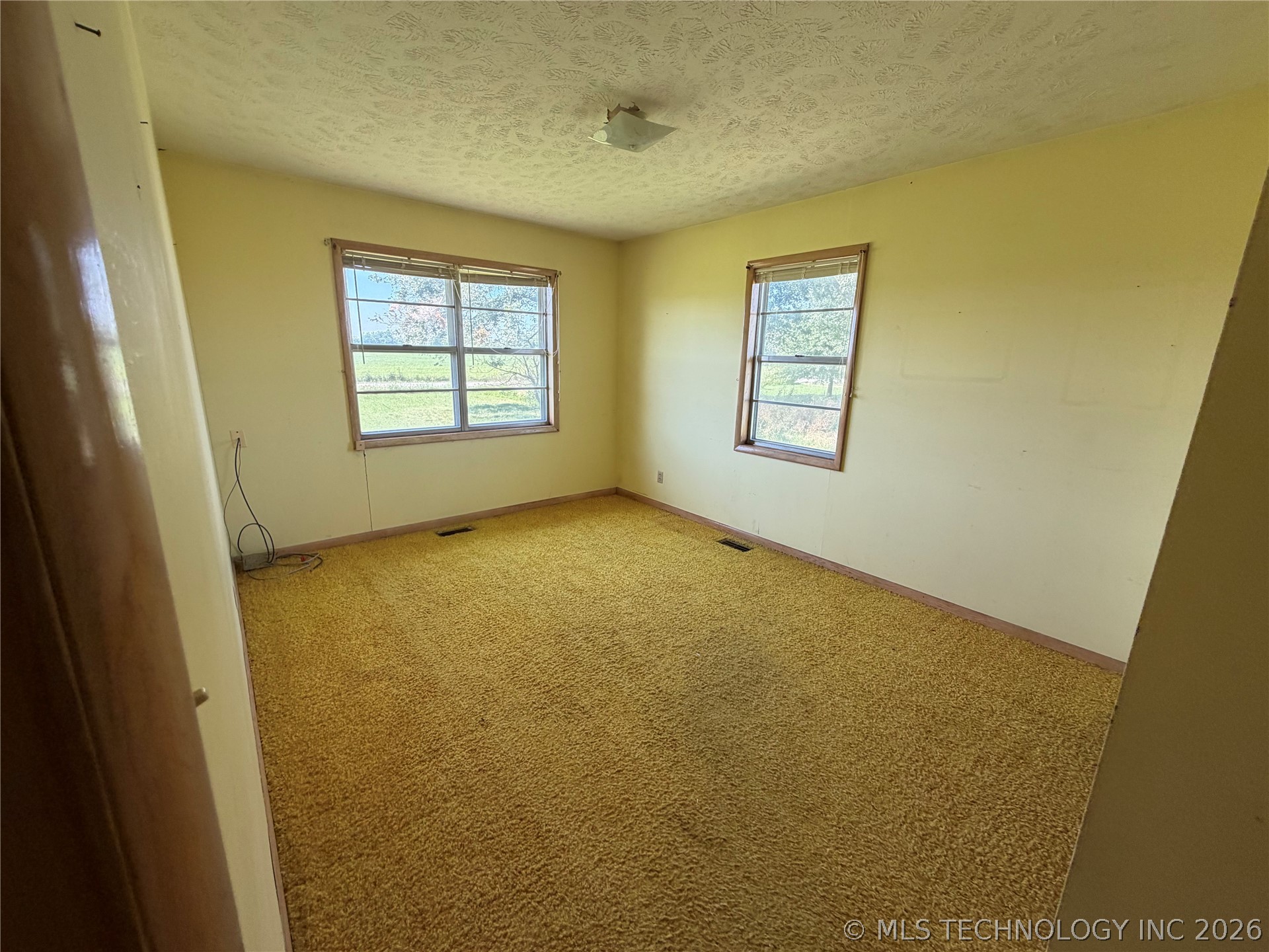 615 E 460 Property Photo 6