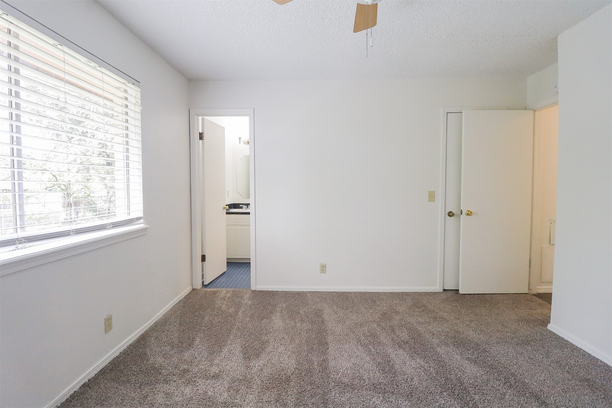1628 S Sycamore Avenue Property Photo 11