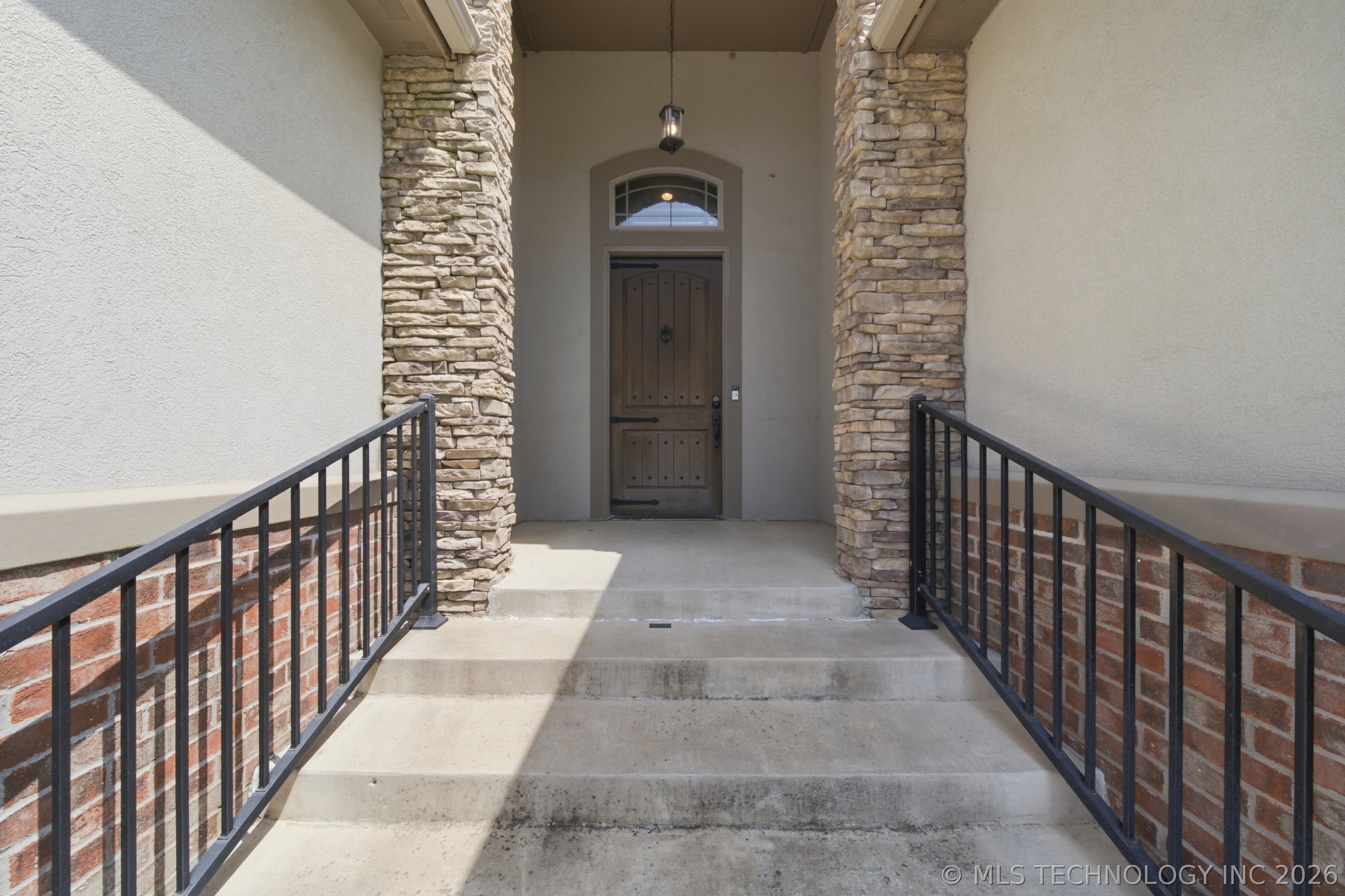 3310 Harbour Town Place Property Photo 4