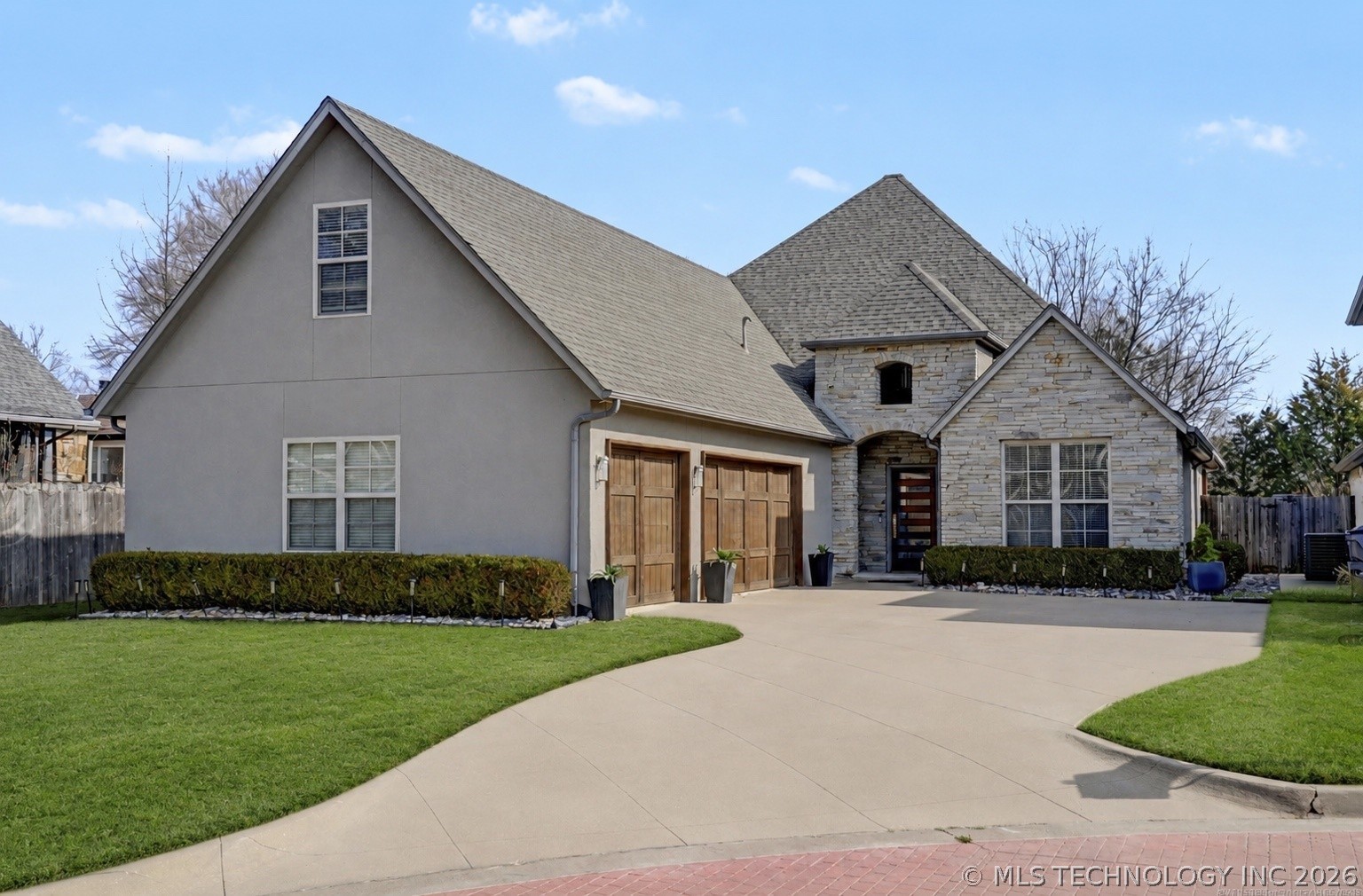 11427 Ash Street Property Photo 1