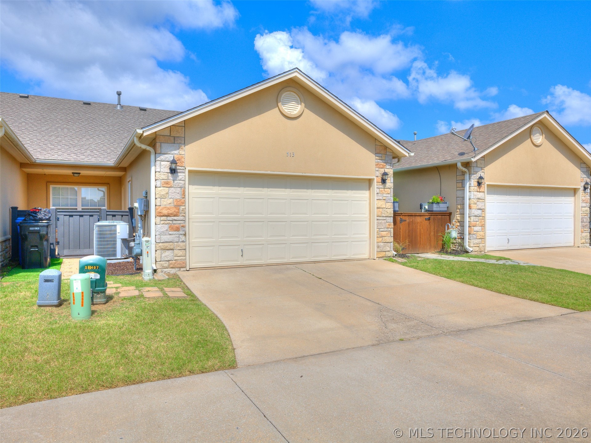 513 S Desert Palm Avenue Property Photo 8