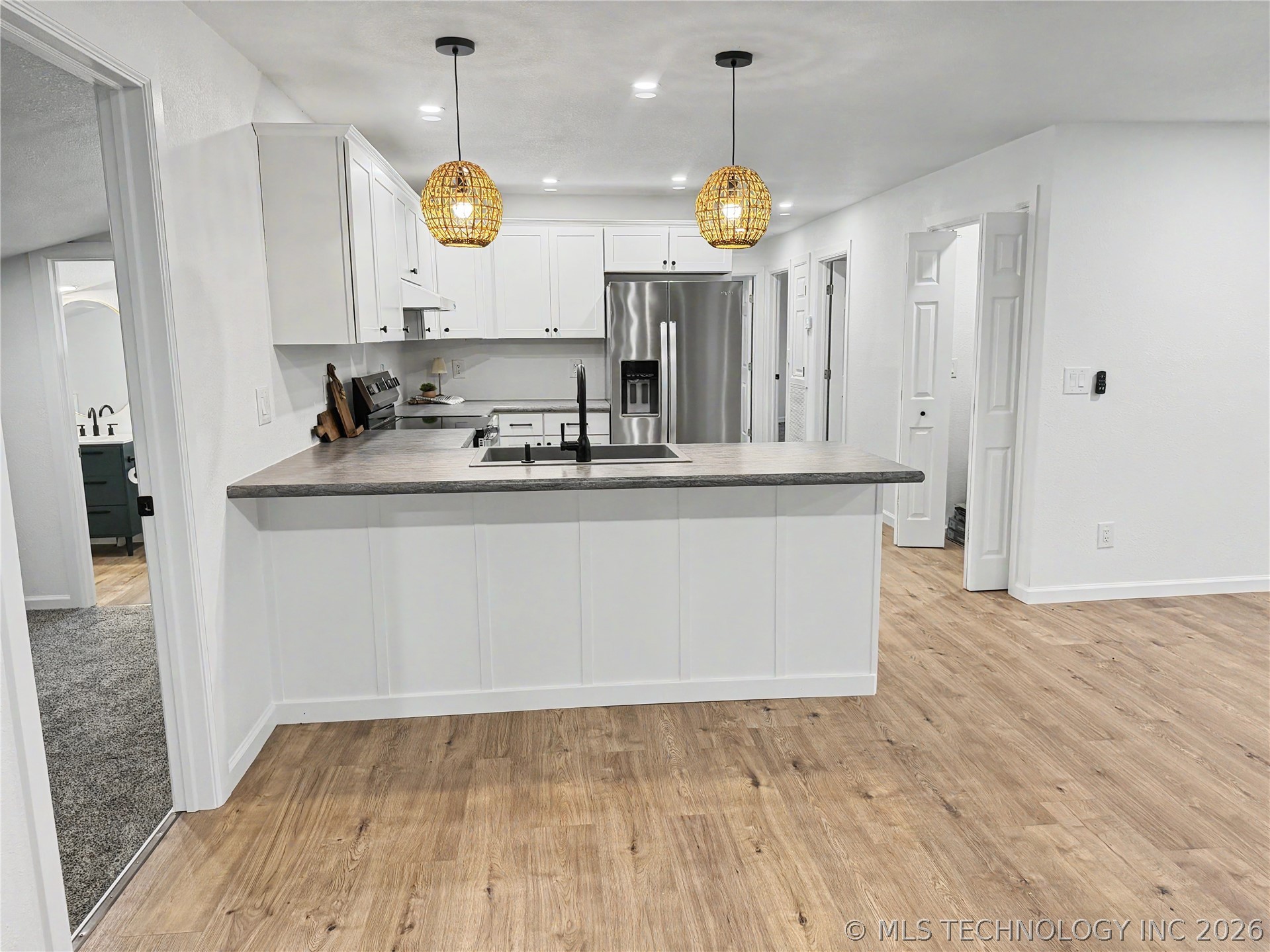 226 E Cedar Street Property Photo 9