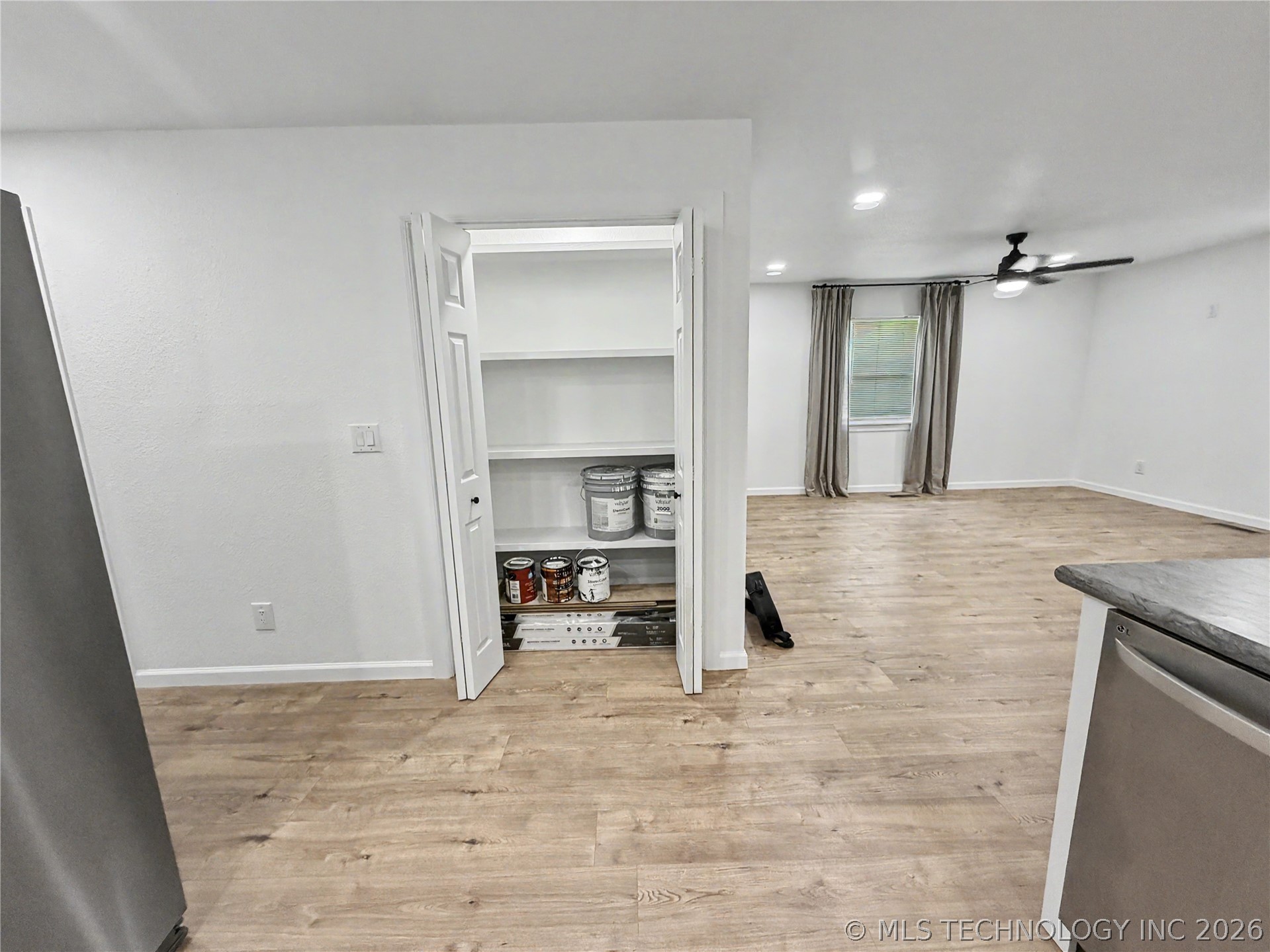 226 E Cedar Street Property Photo 15