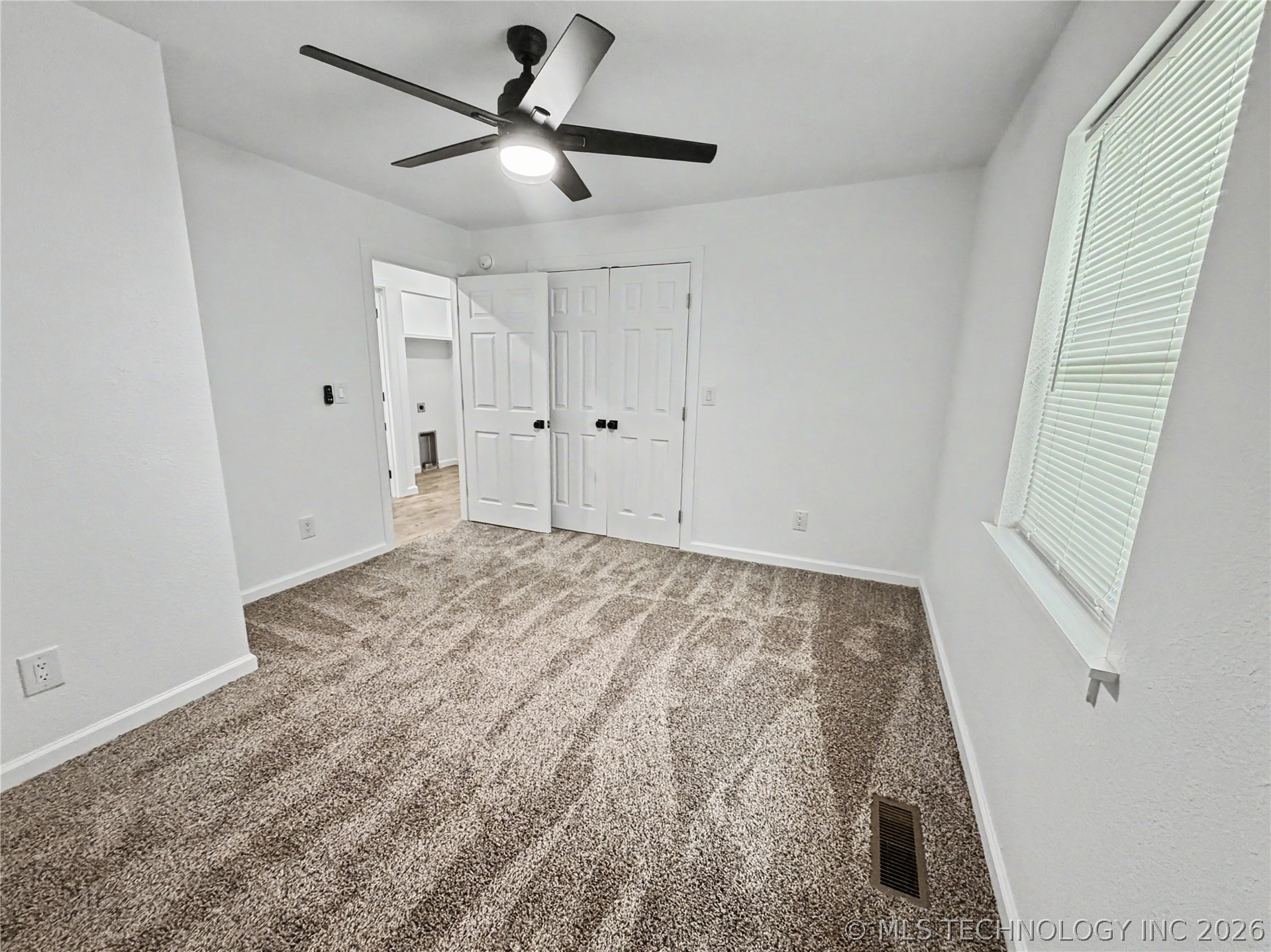 226 E Cedar Street Property Photo 22