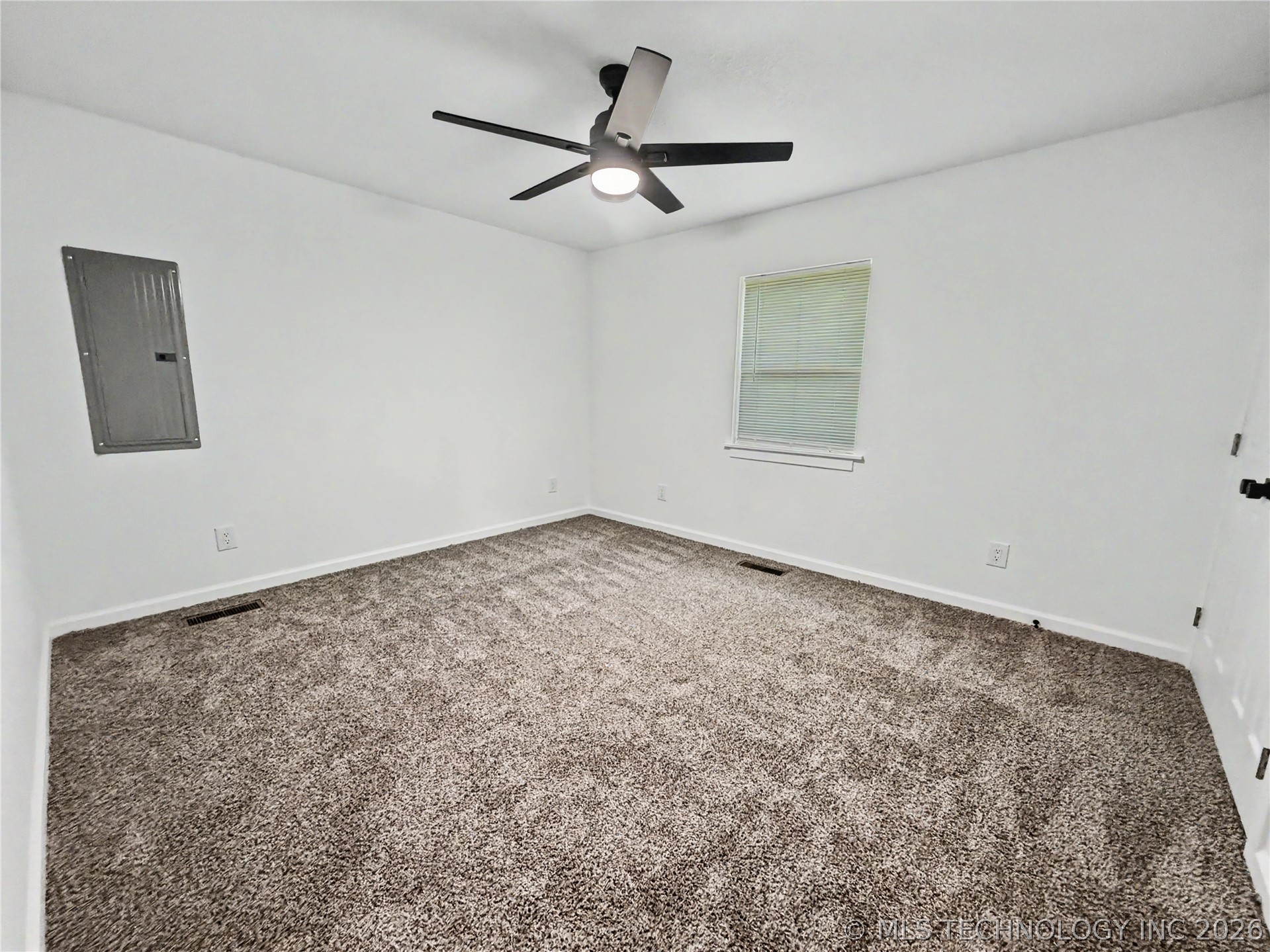 226 E Cedar Street Property Photo 24