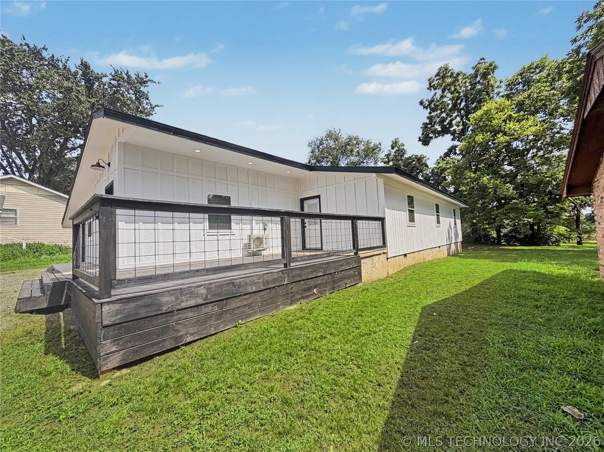 226 E Cedar Street Property Photo 35