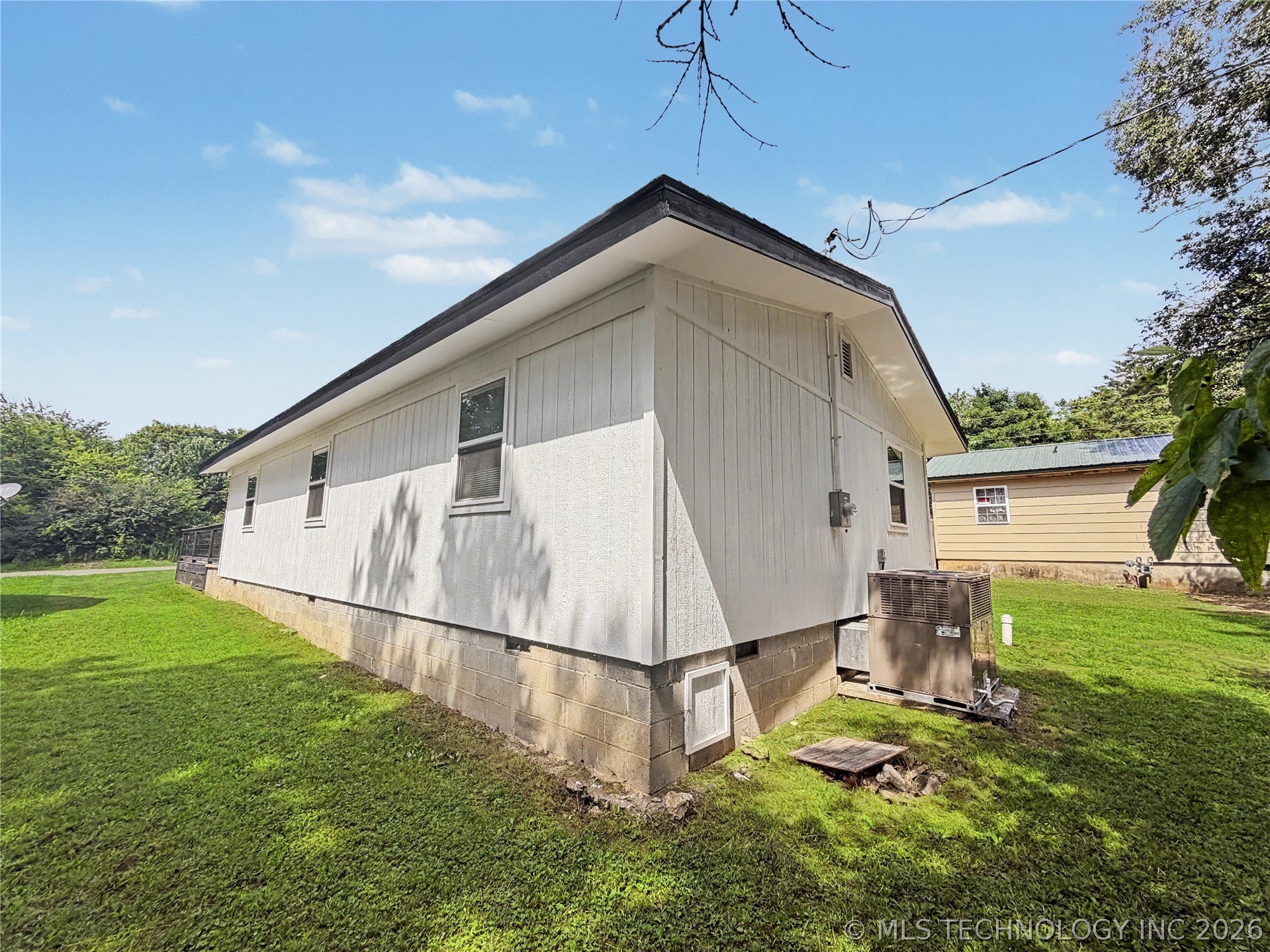 226 E Cedar Street Property Photo 36