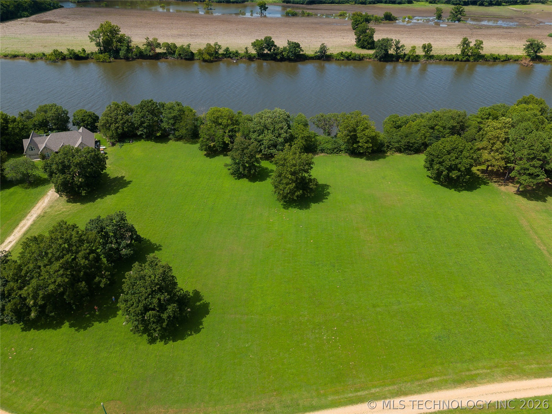10 Galloway Bay Property Photo 8