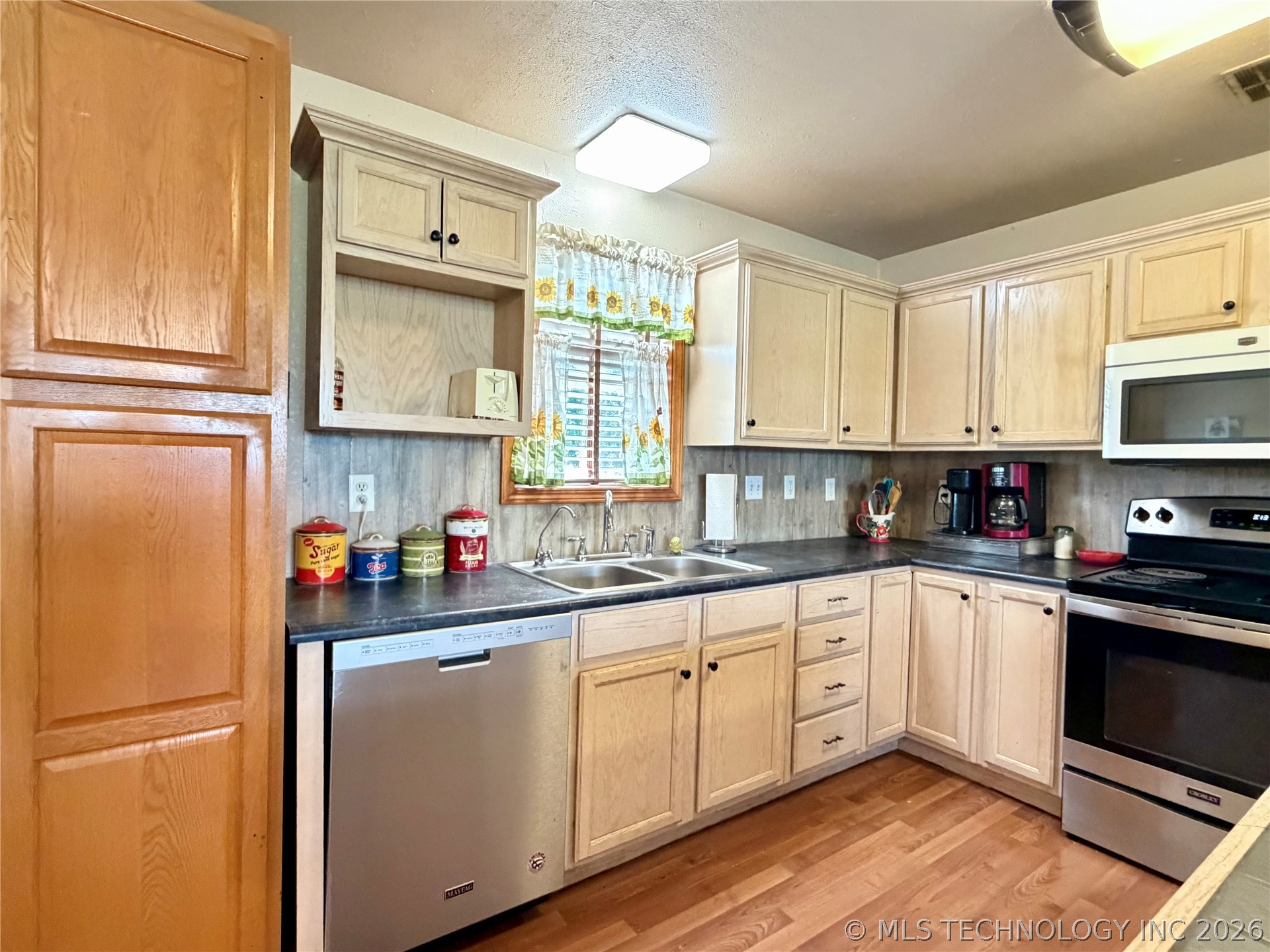 48075 S 34300 Road Property Photo 12