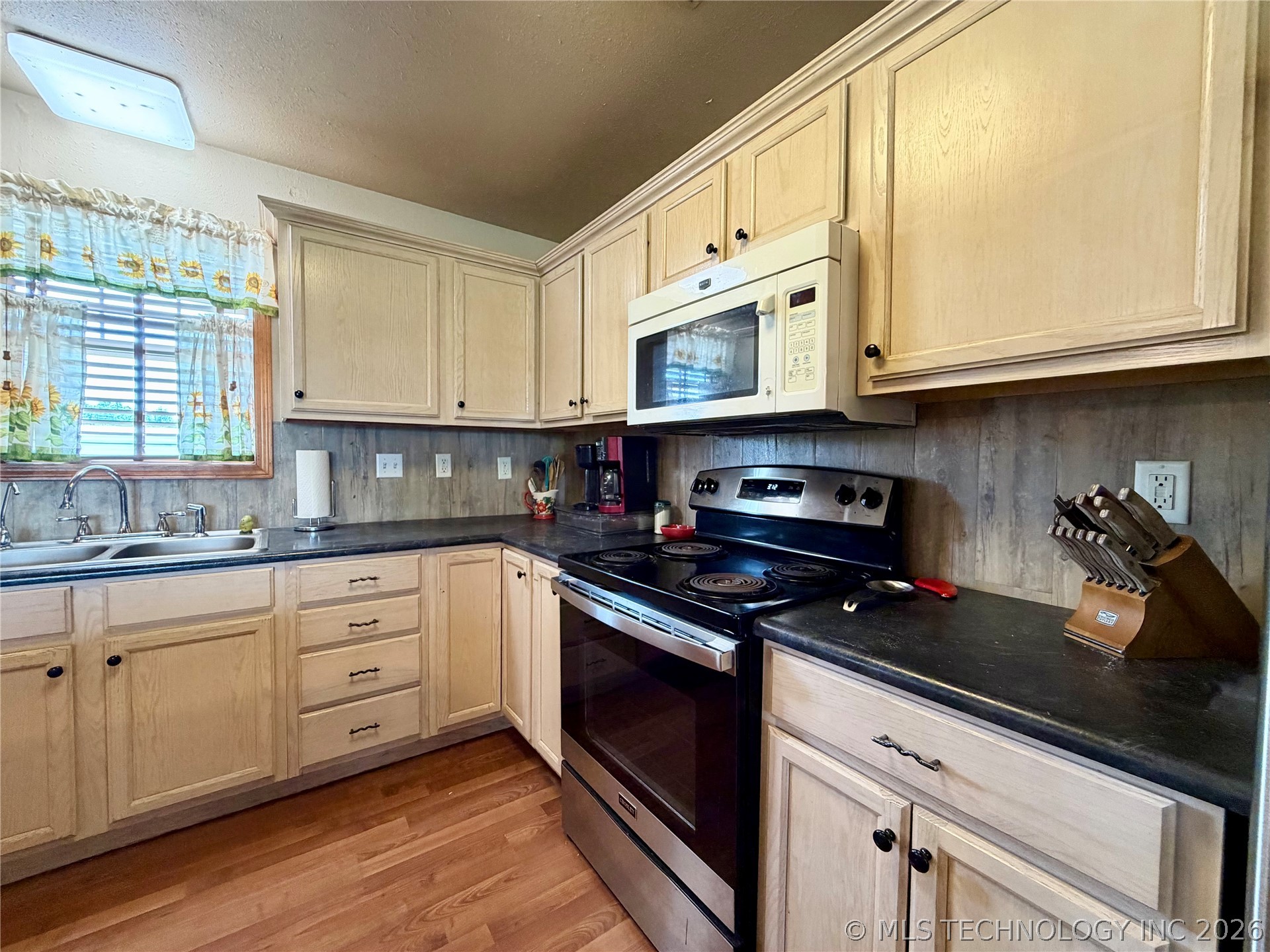 48075 S 34300 Road Property Photo 13