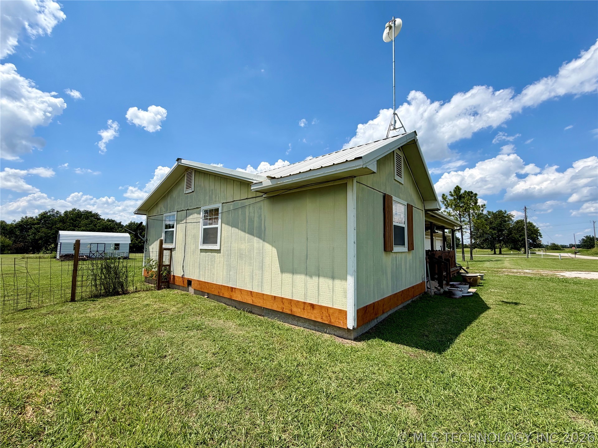 48075 S 34300 Road Property Photo 48