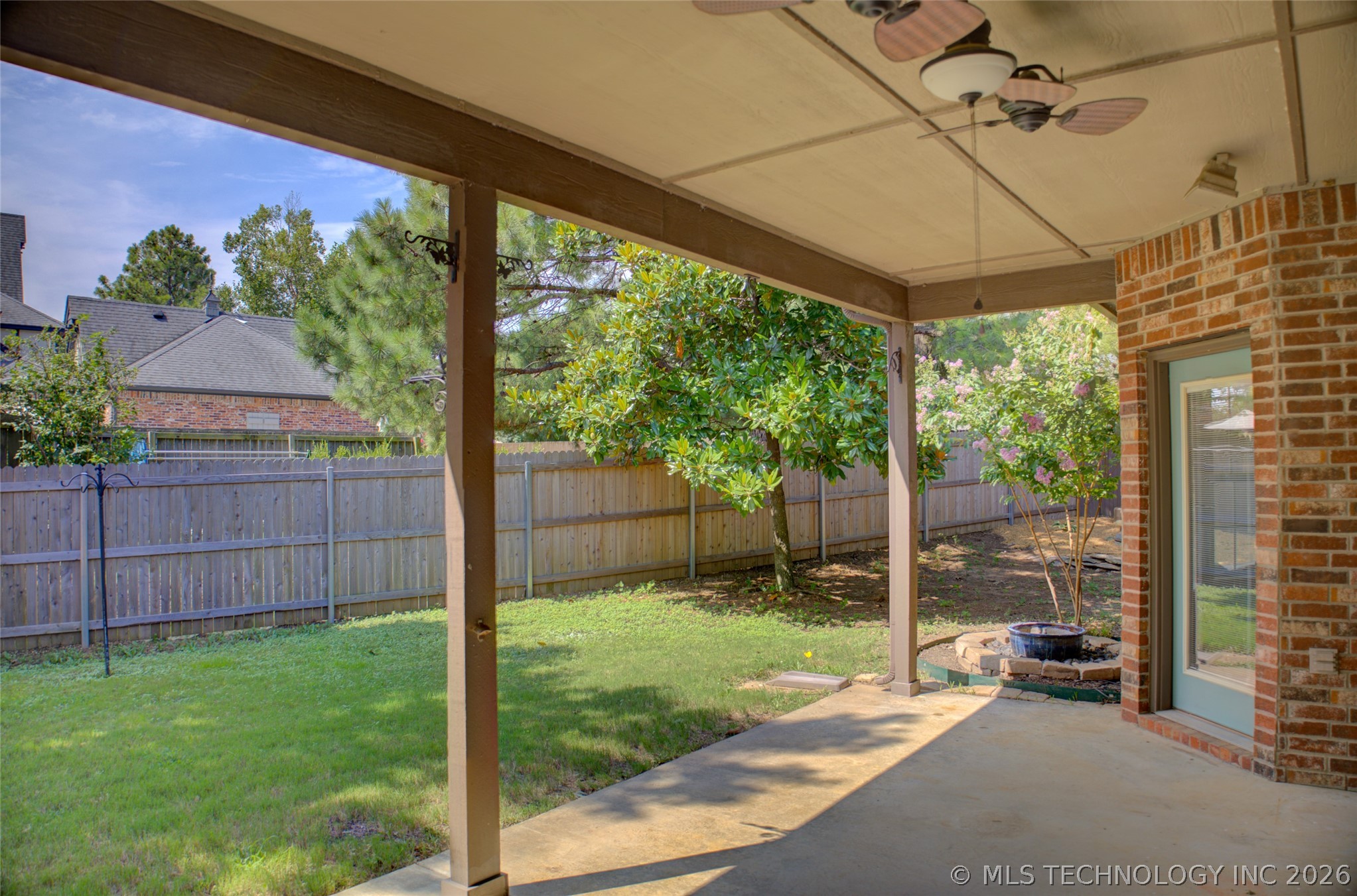 326 E 112th Street Property Photo 55