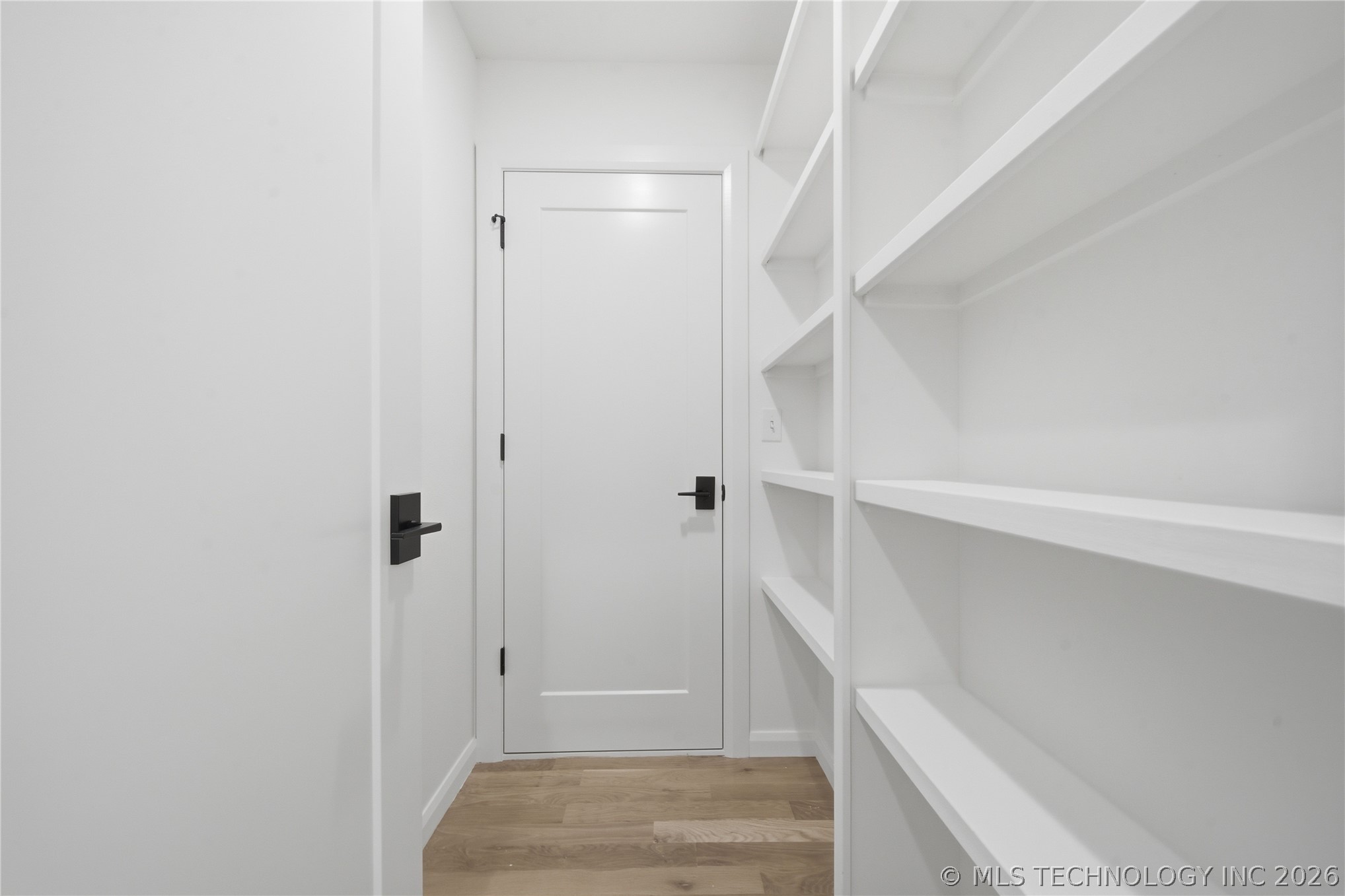 2405 E 26th Street Property Photo 11