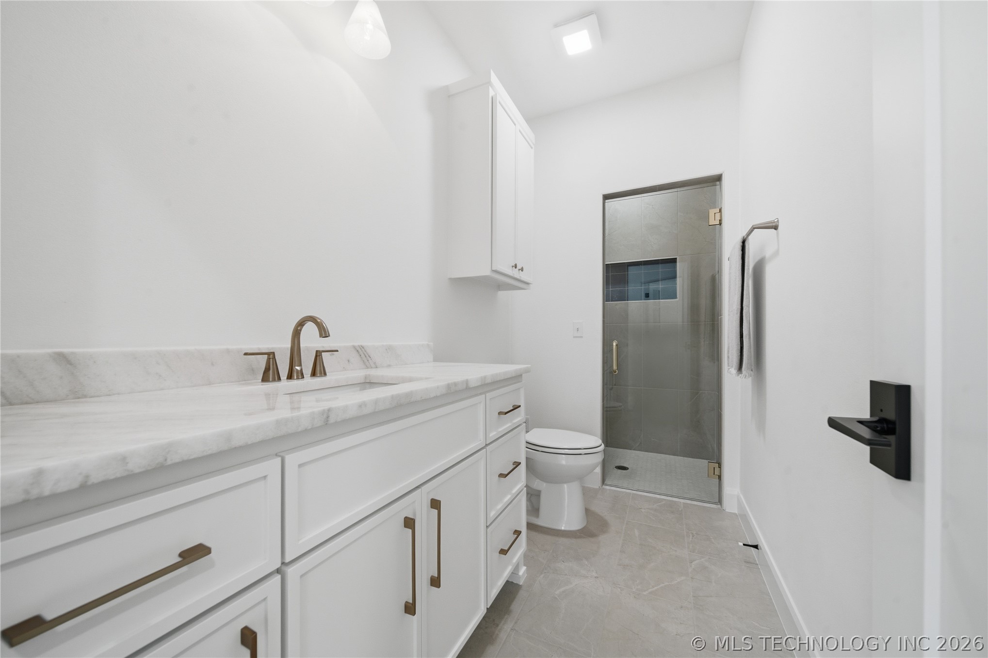 2405 E 26th Street Property Photo 27