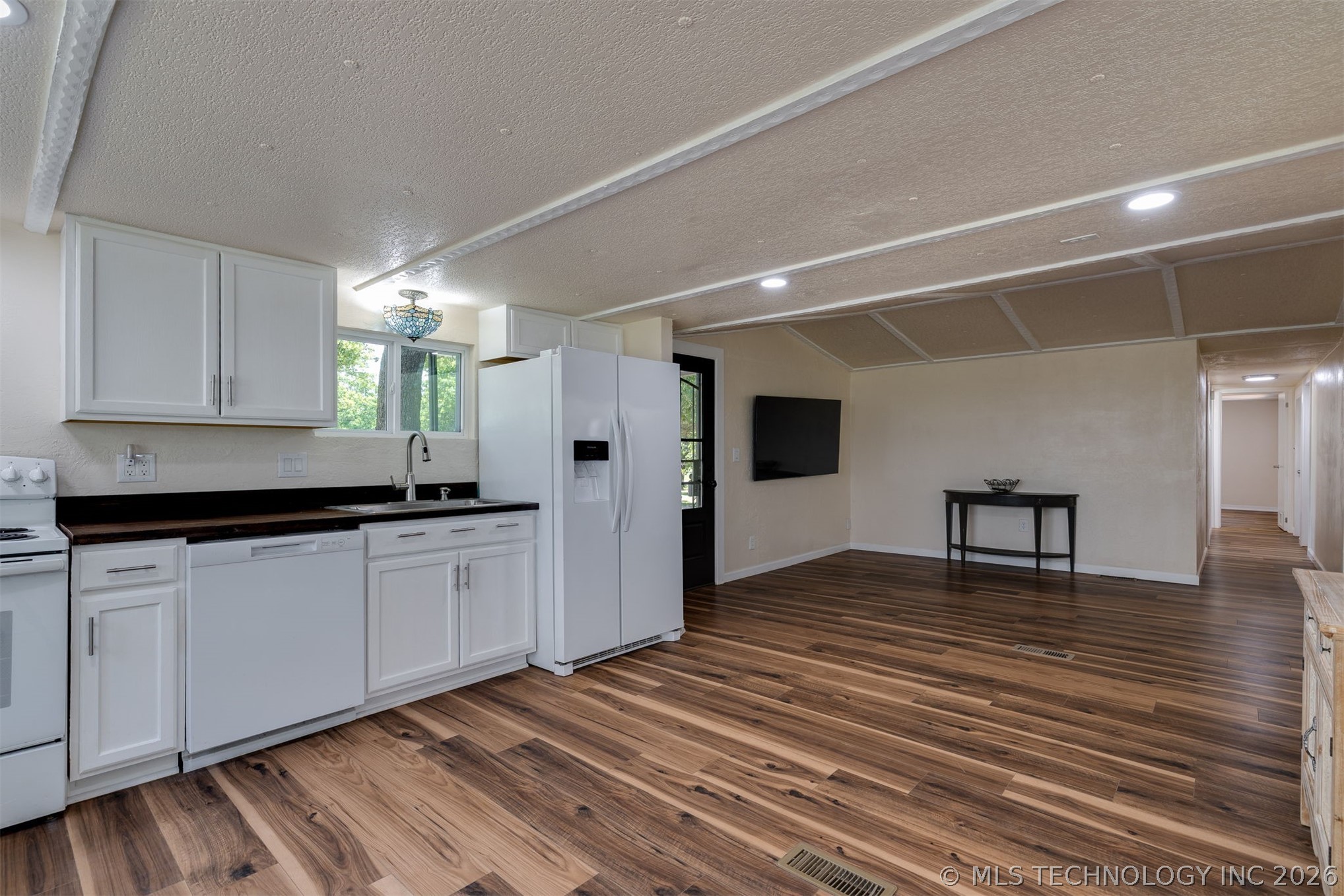 9209 Sleepy Hollow Drive Property Photo 15