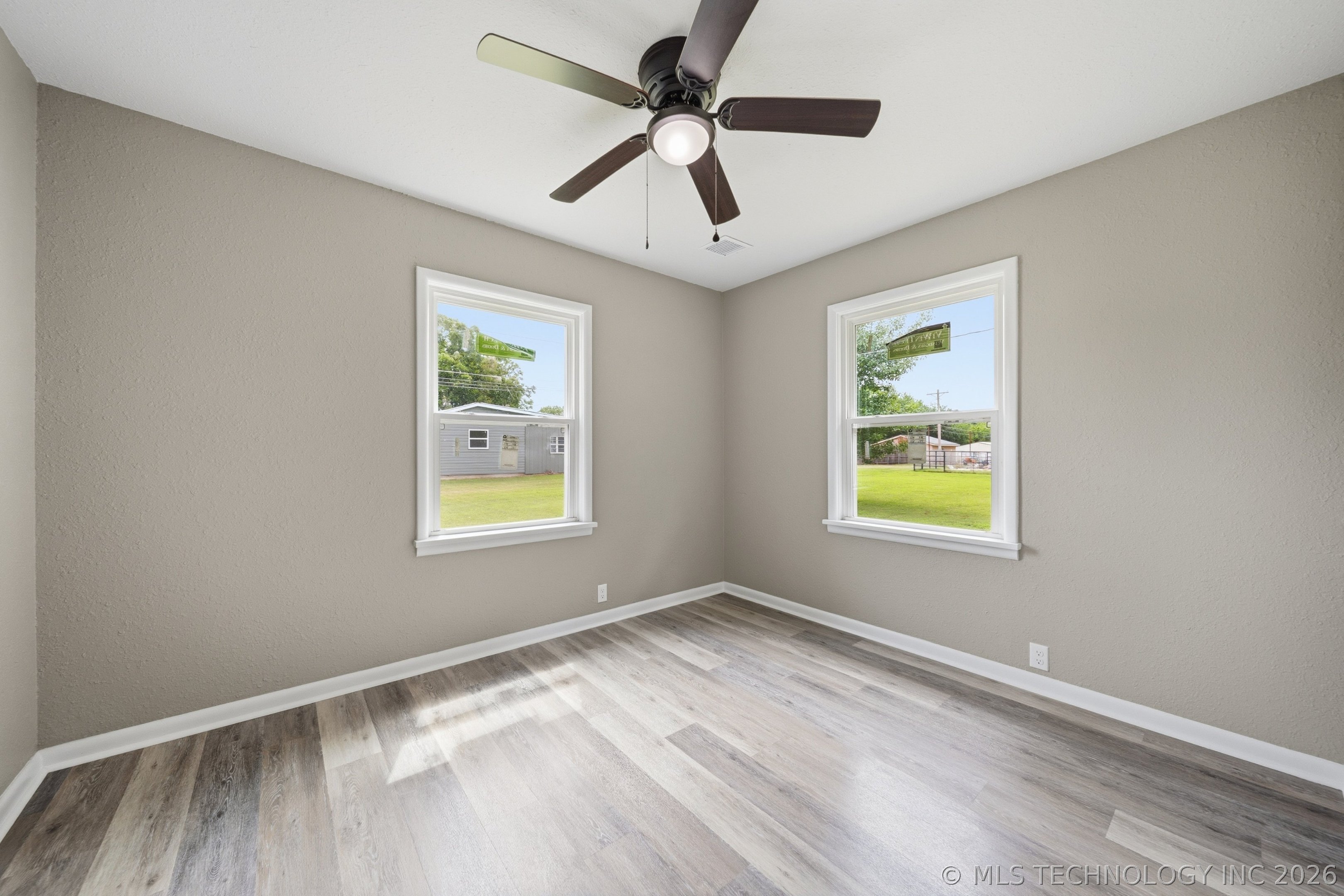 122 W Jay Property Photo 20