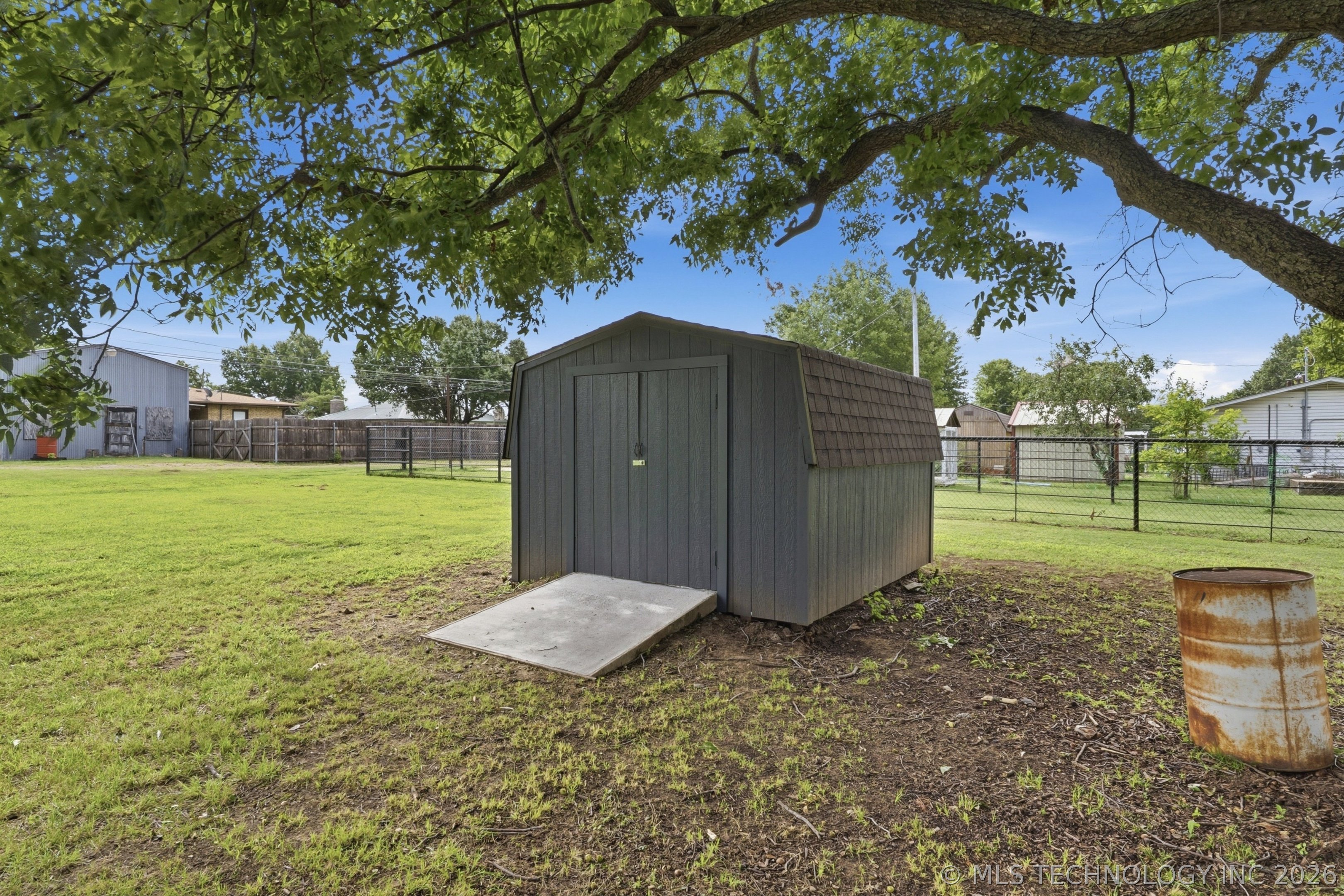 122 W Jay Property Photo 28