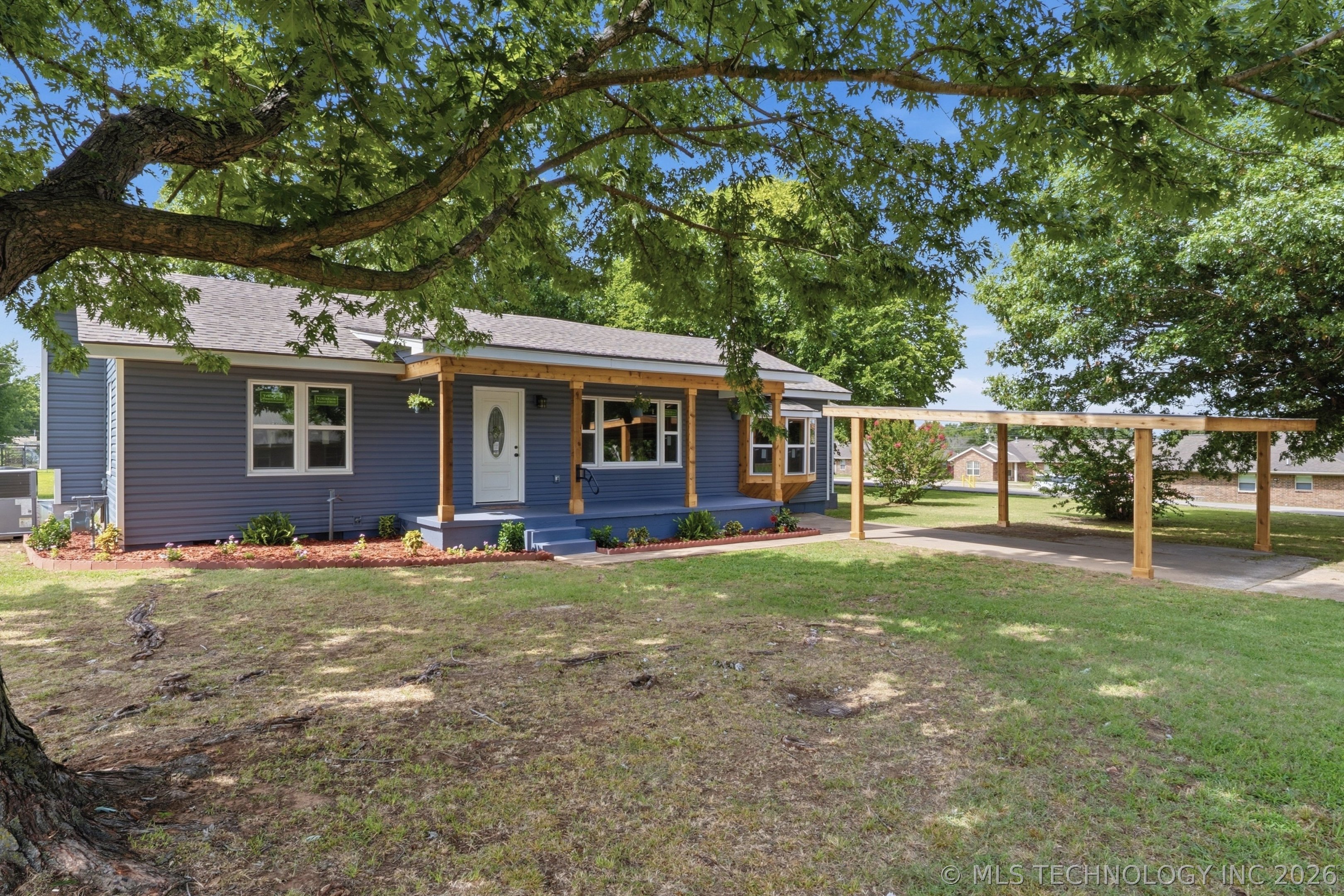 122 W Jay Property Photo 33