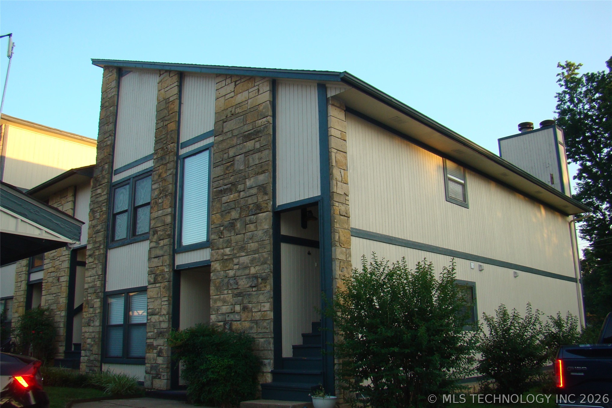 5243 Nowata Road I-202 Property Photo 2