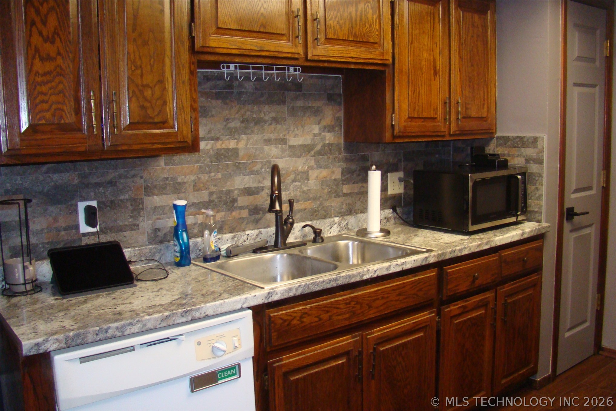 5243 Nowata Road I-202 Property Photo 6