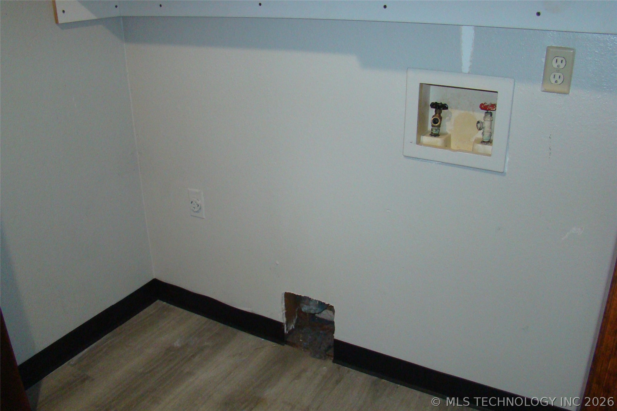 5243 Nowata Road I-202 Property Photo 27