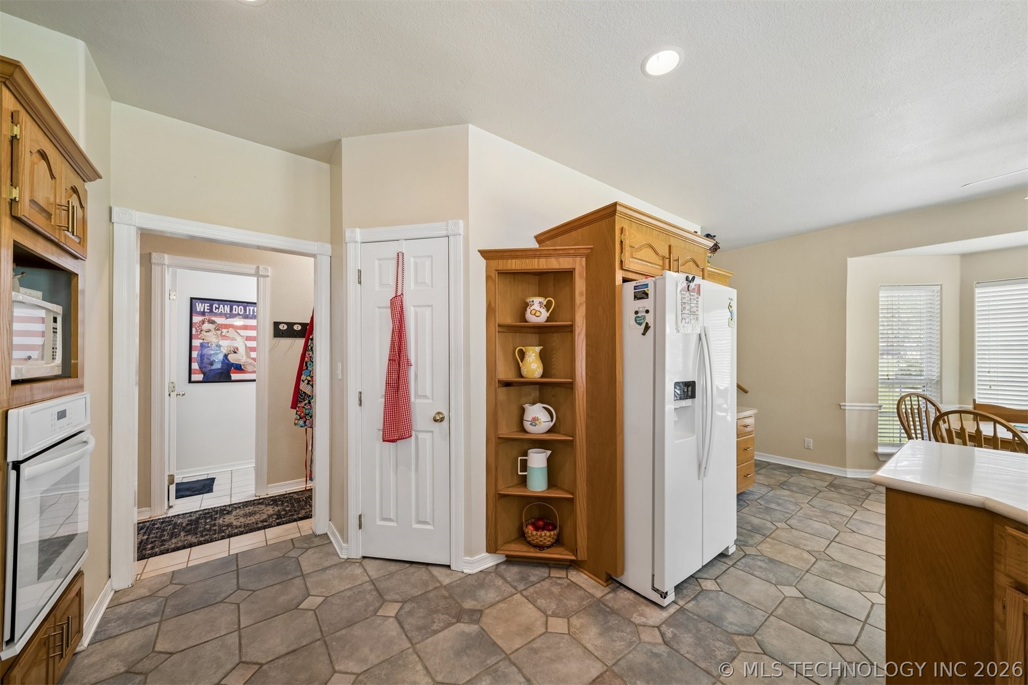 1406 Ne Oakridge Drive Property Photo 18
