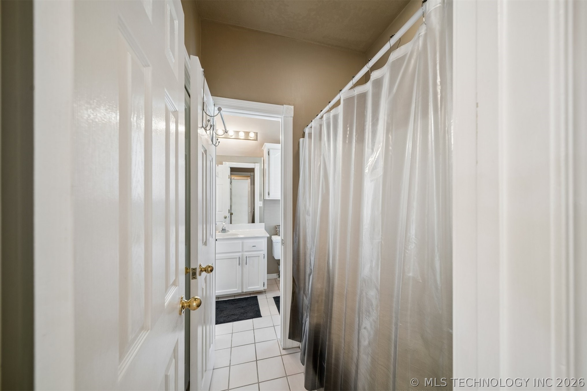 1406 Ne Oakridge Drive Property Photo 35