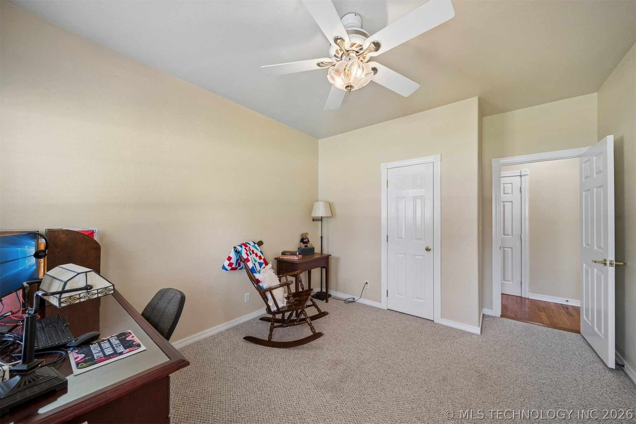 1406 Ne Oakridge Drive Property Photo 39