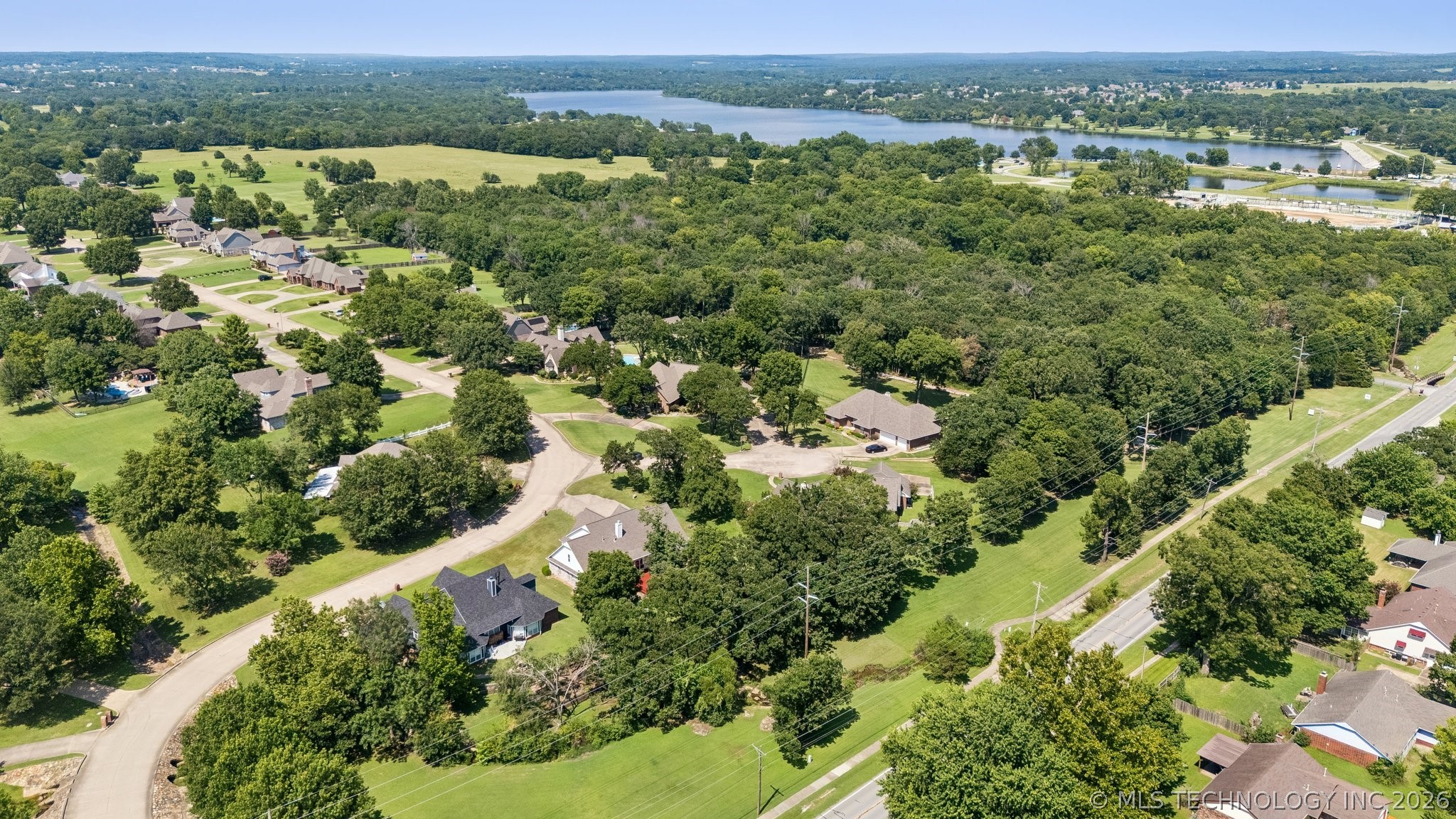 1406 Ne Oakridge Drive Property Photo 60