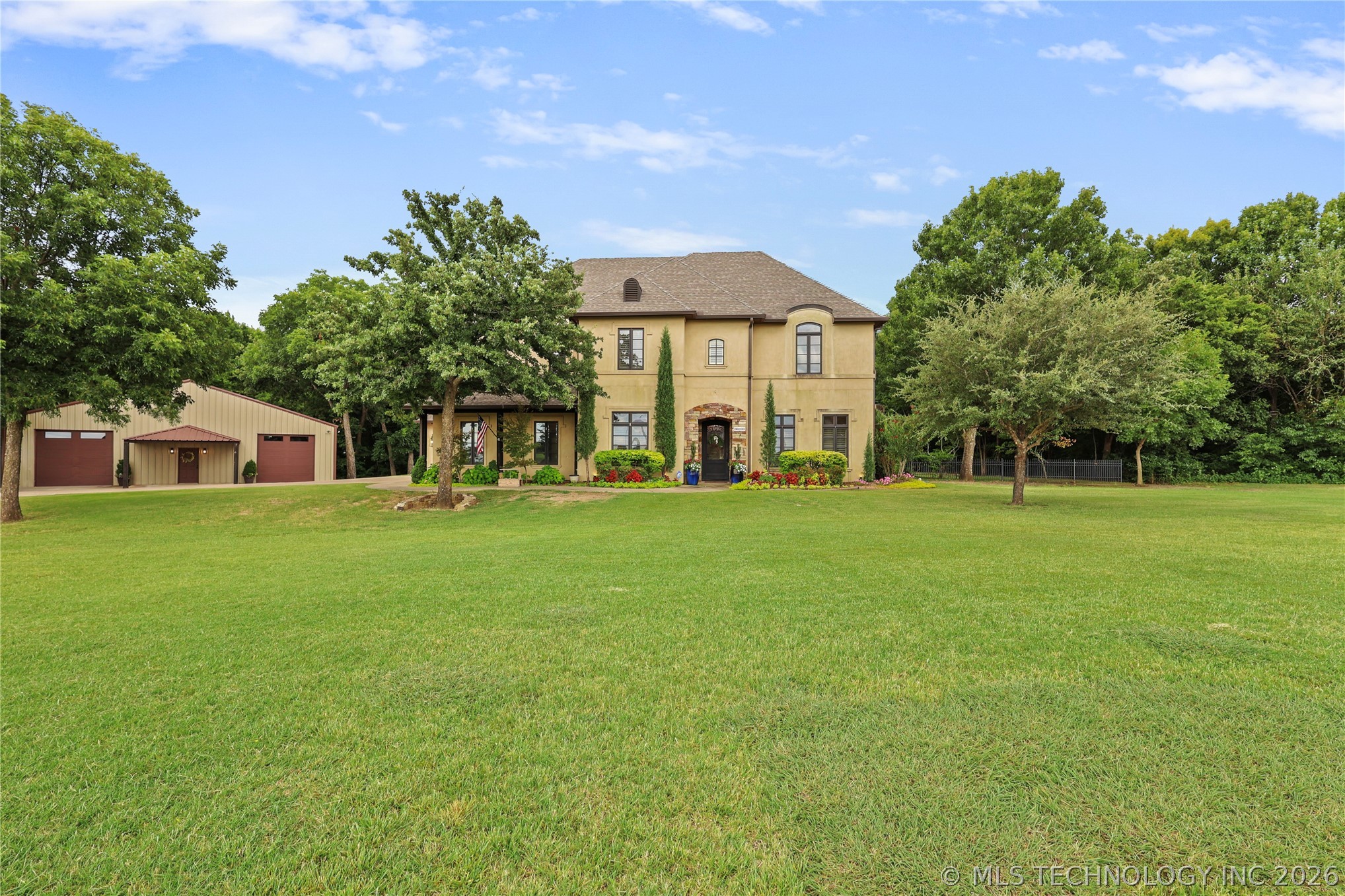 87 Tuscan Road Property Photo