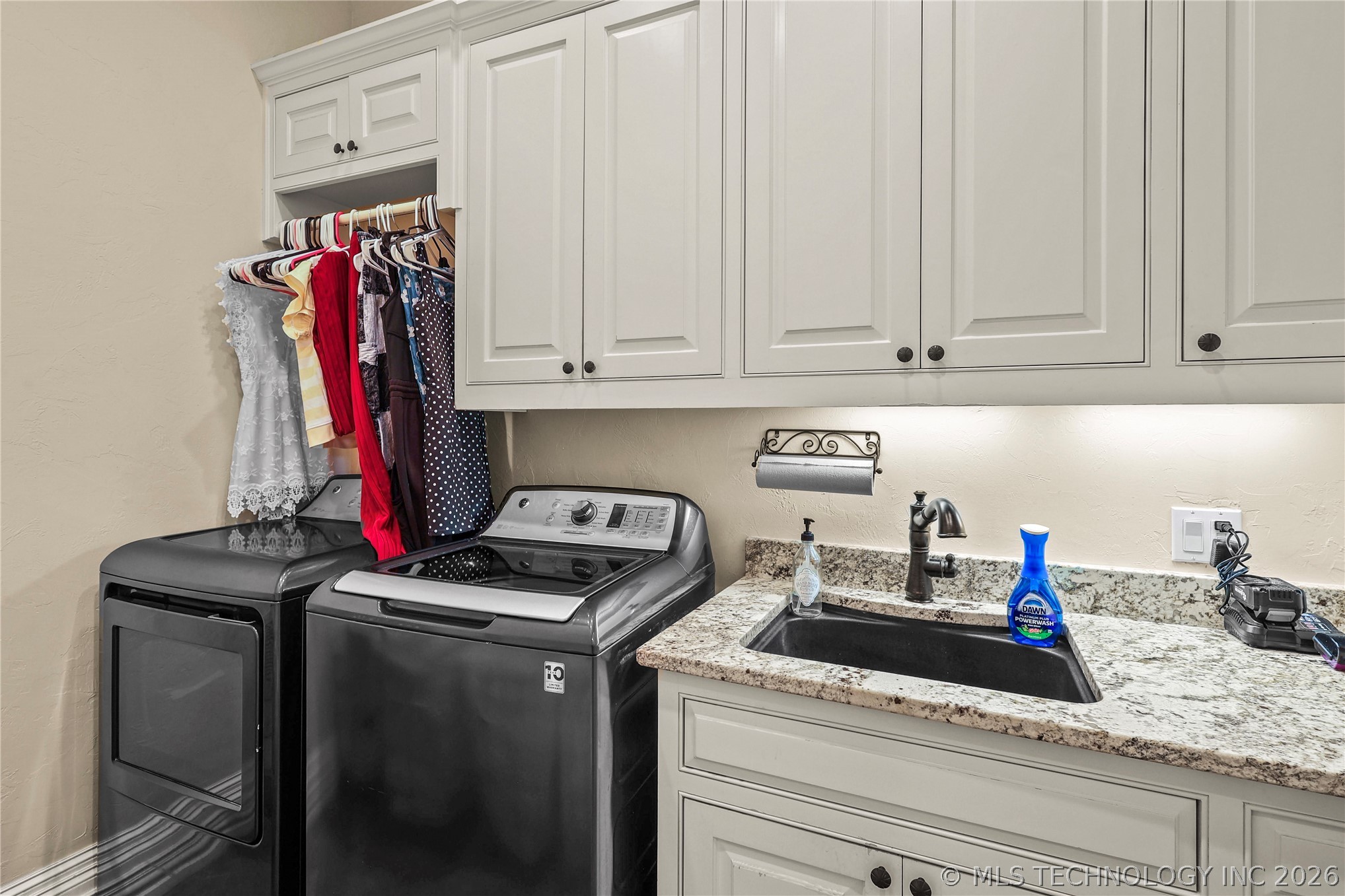 87 Tuscan Road Property Photo 16