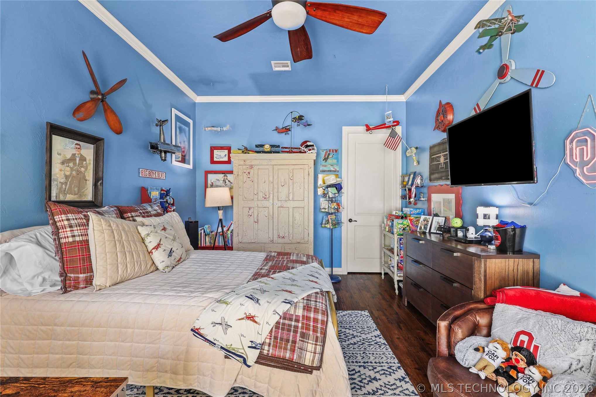 87 Tuscan Road Property Photo 28