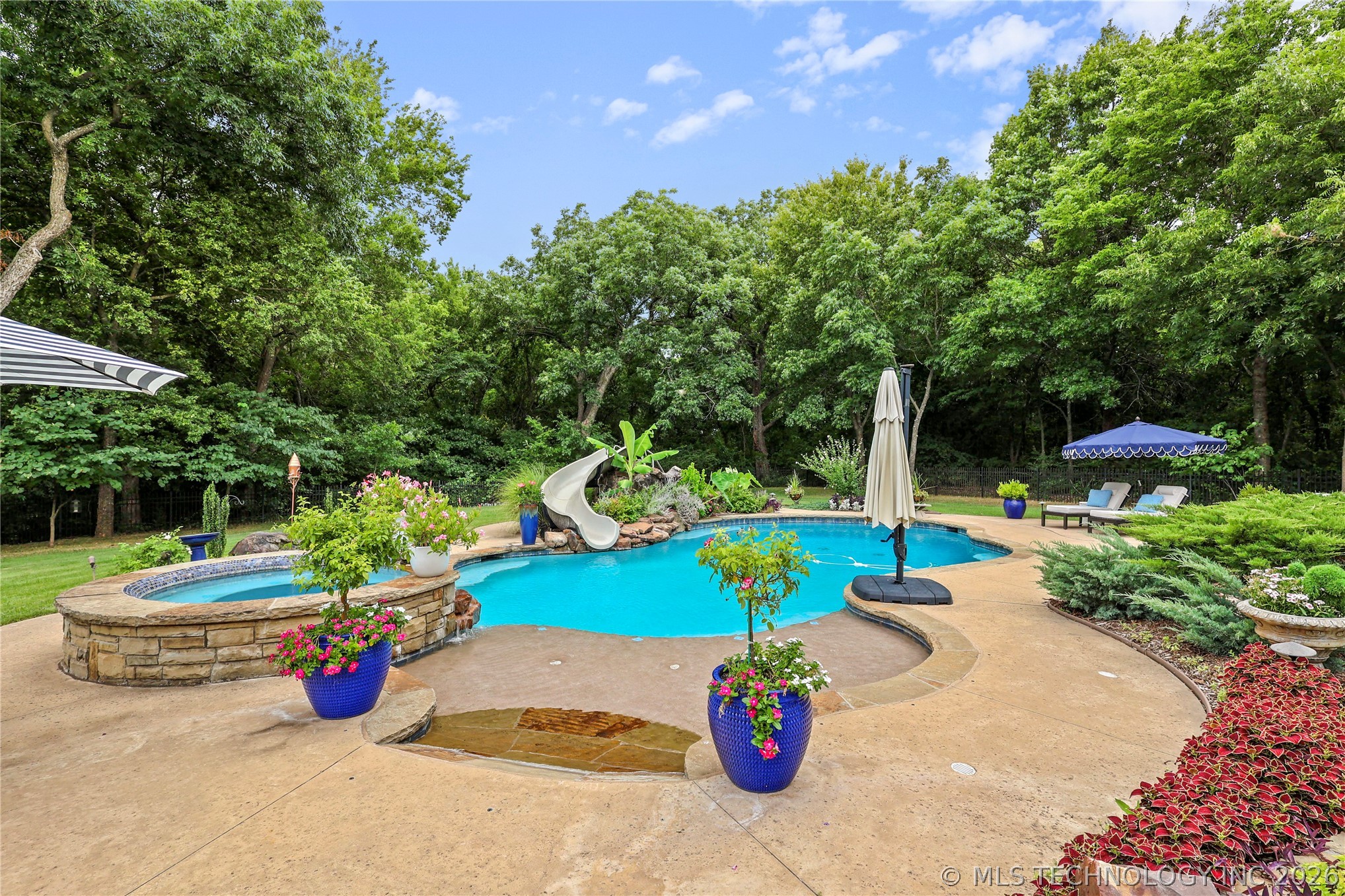 87 Tuscan Road Property Photo 68