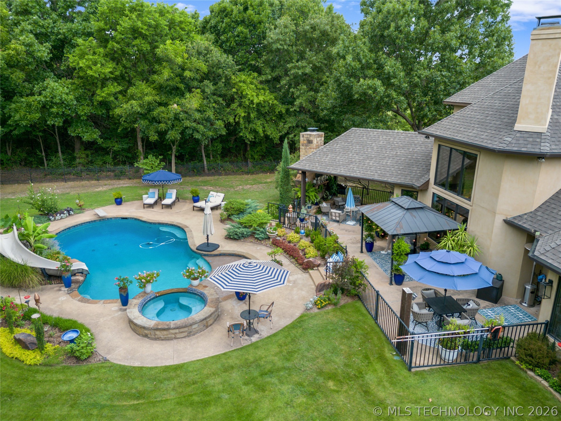87 Tuscan Road Property Photo 73