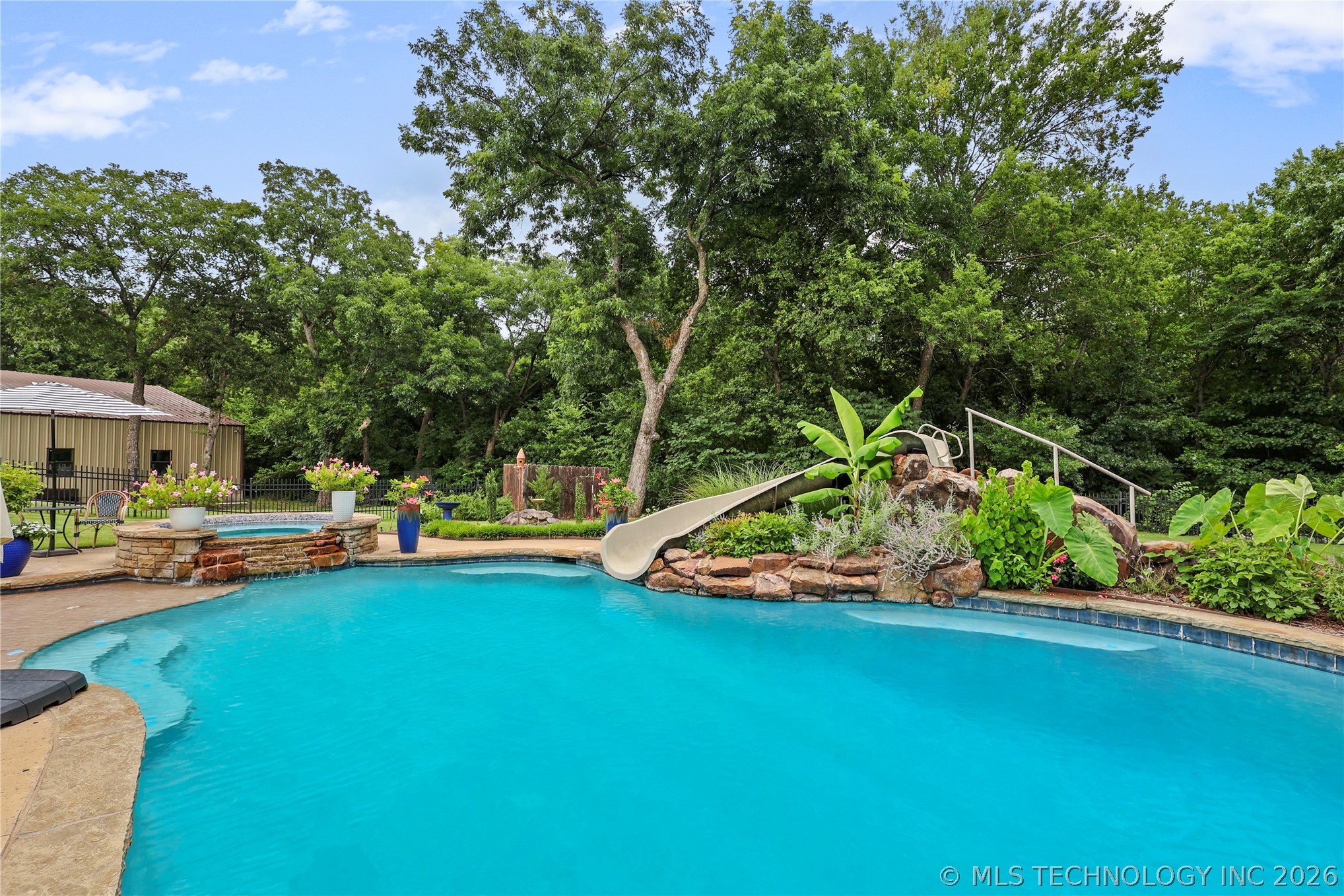 87 Tuscan Road Property Photo 75