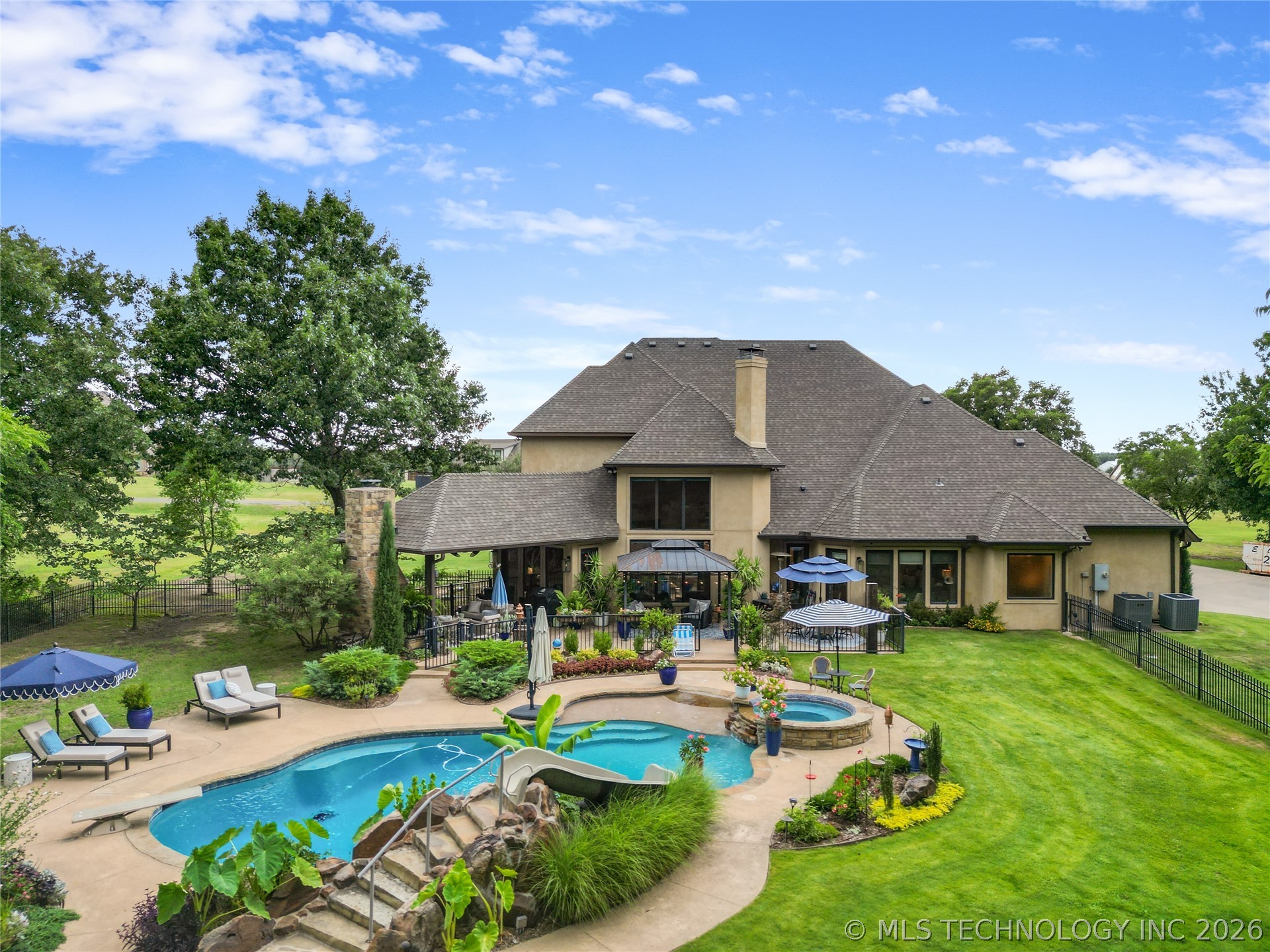 87 Tuscan Road Property Photo 76
