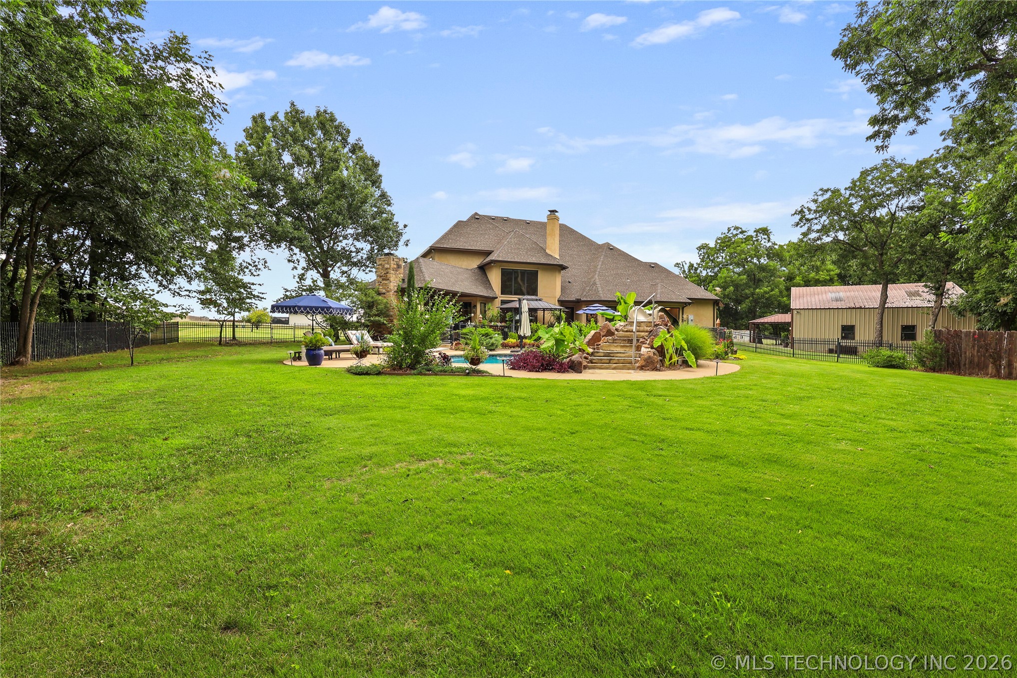 87 Tuscan Road Property Photo 77