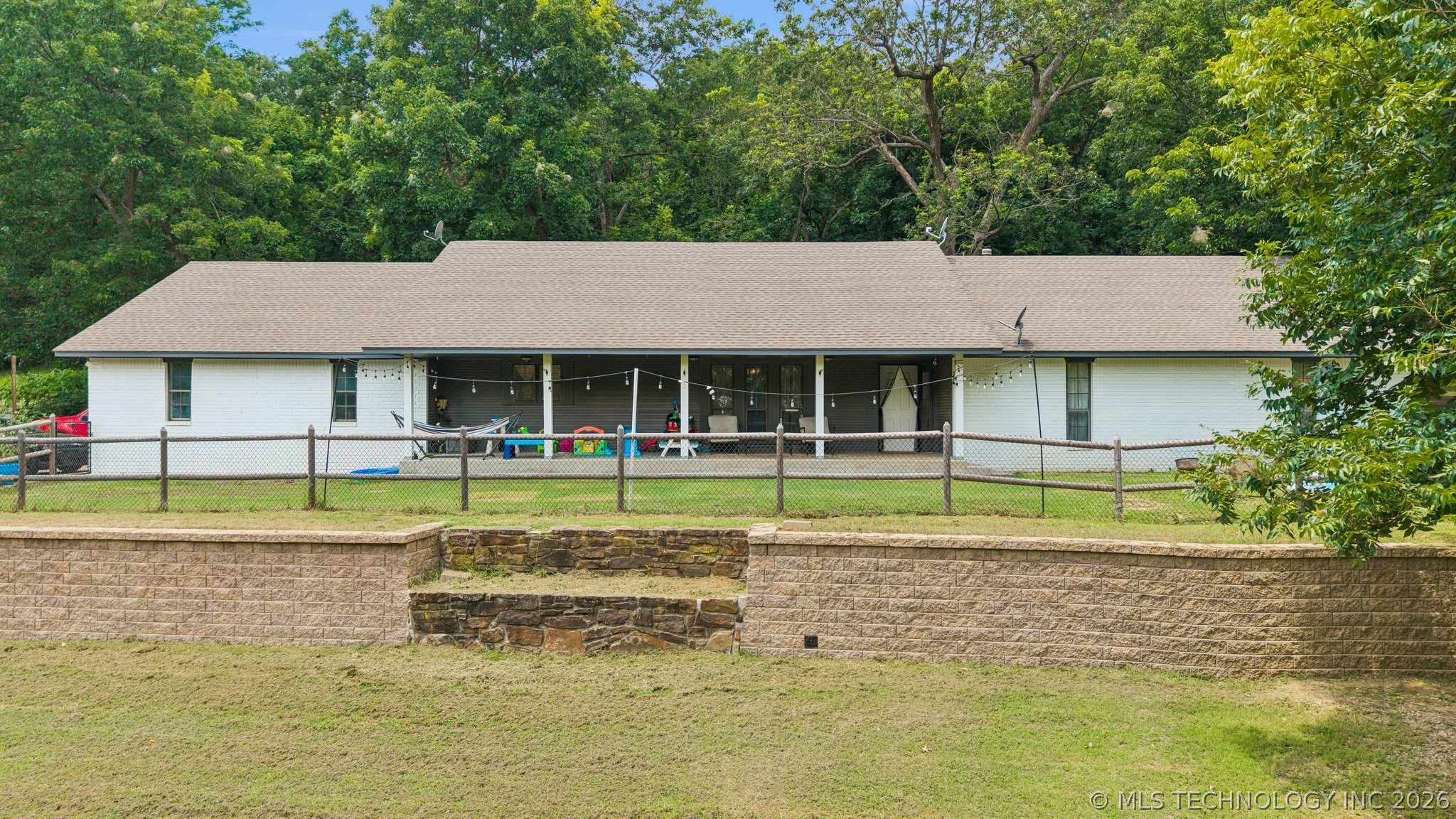 5200 S Robert Girten Road Property Photo 1