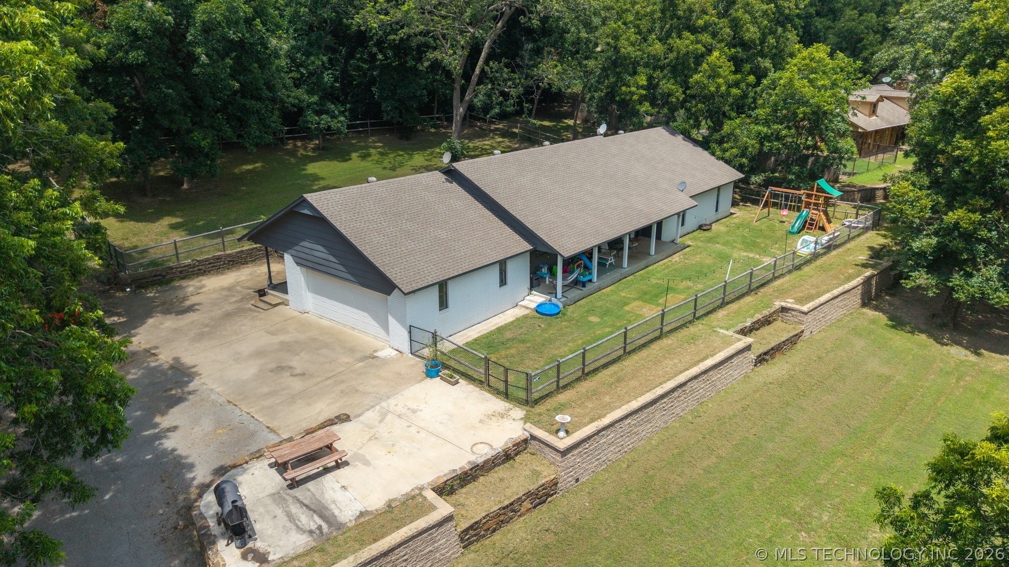 5200 S Robert Girten Road Property Photo 2