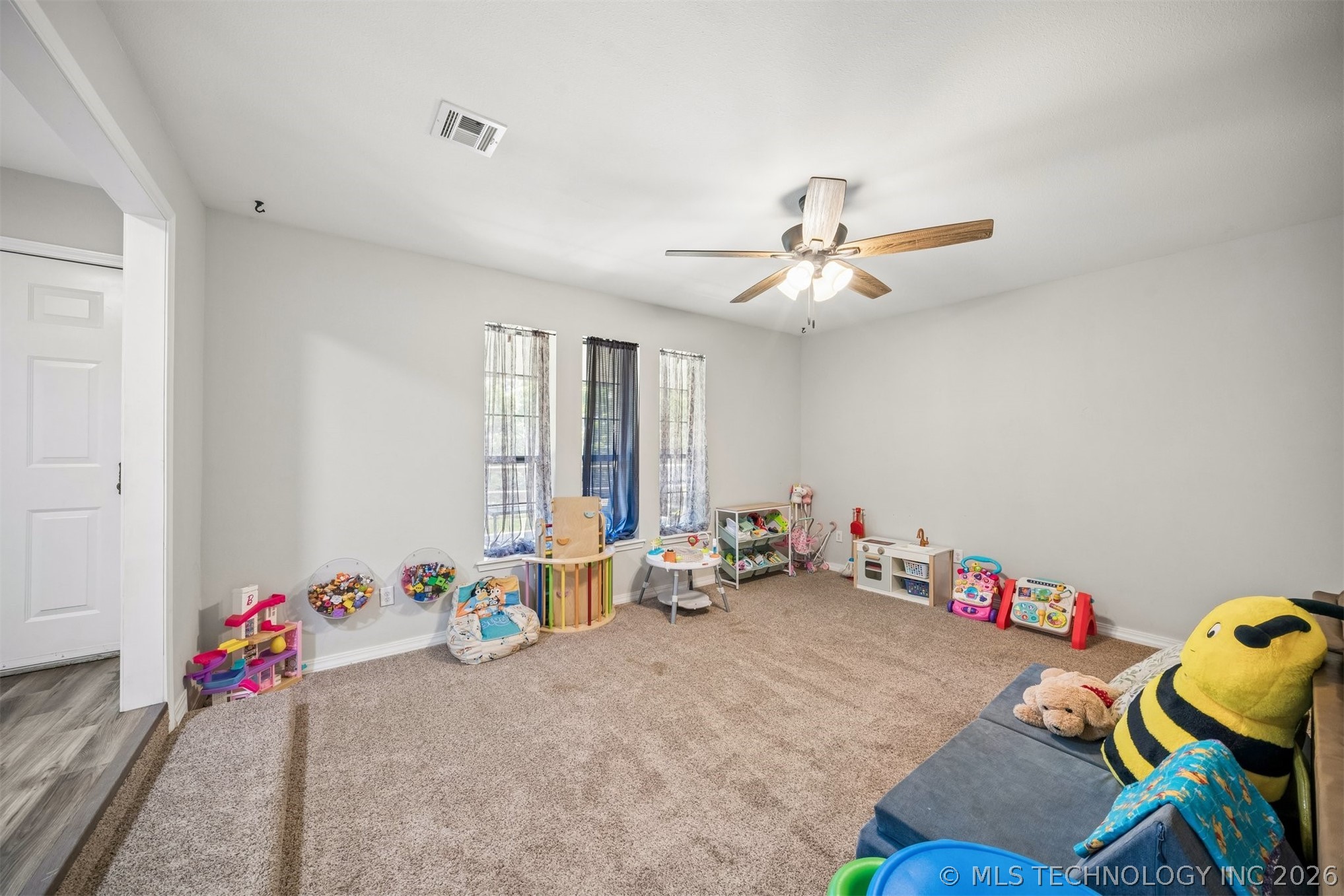 5200 S Robert Girten Road Property Photo 8