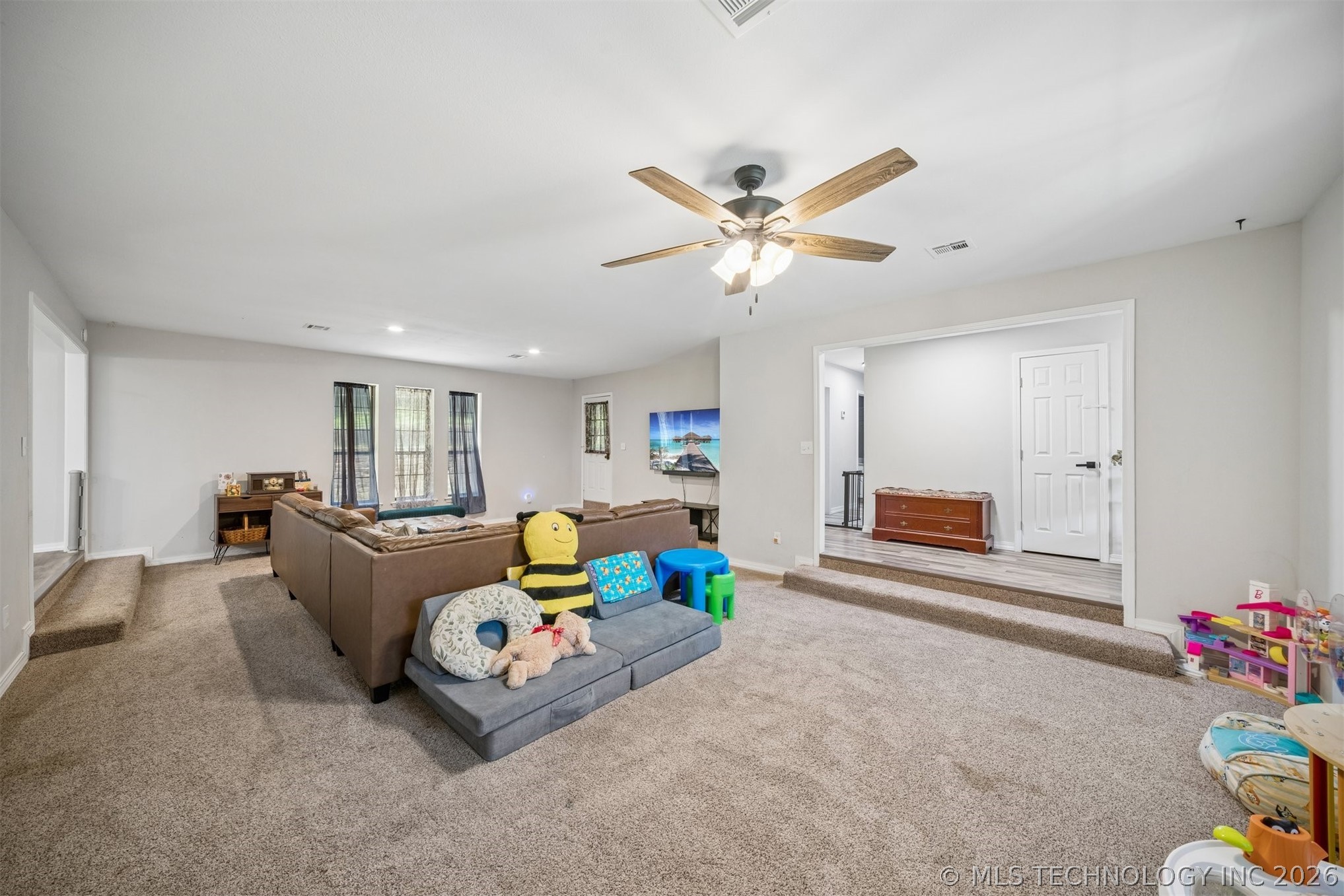 5200 S Robert Girten Road Property Photo 9