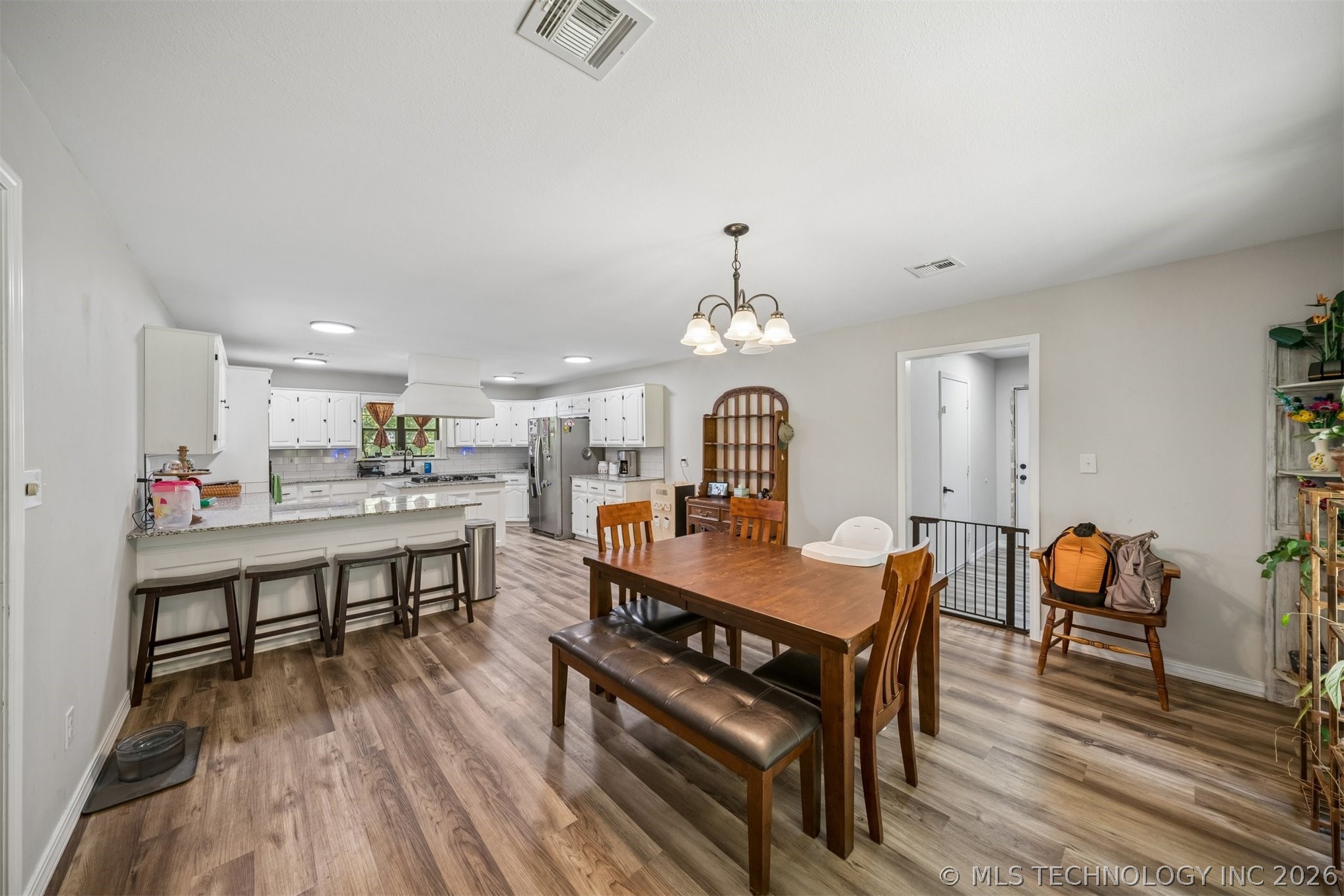 5200 S Robert Girten Road Property Photo 13